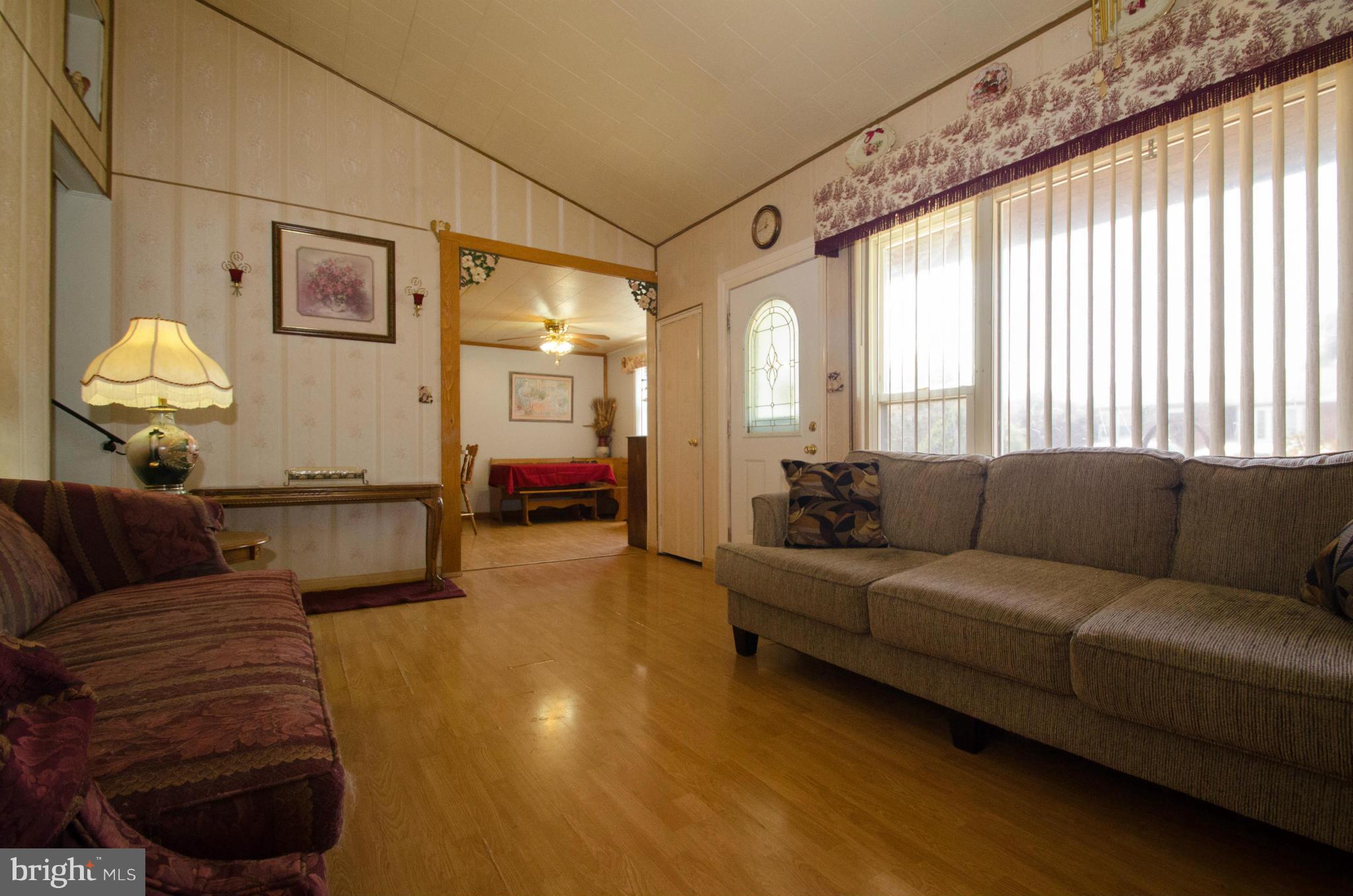 LINDALE HEIGHTS - Residential