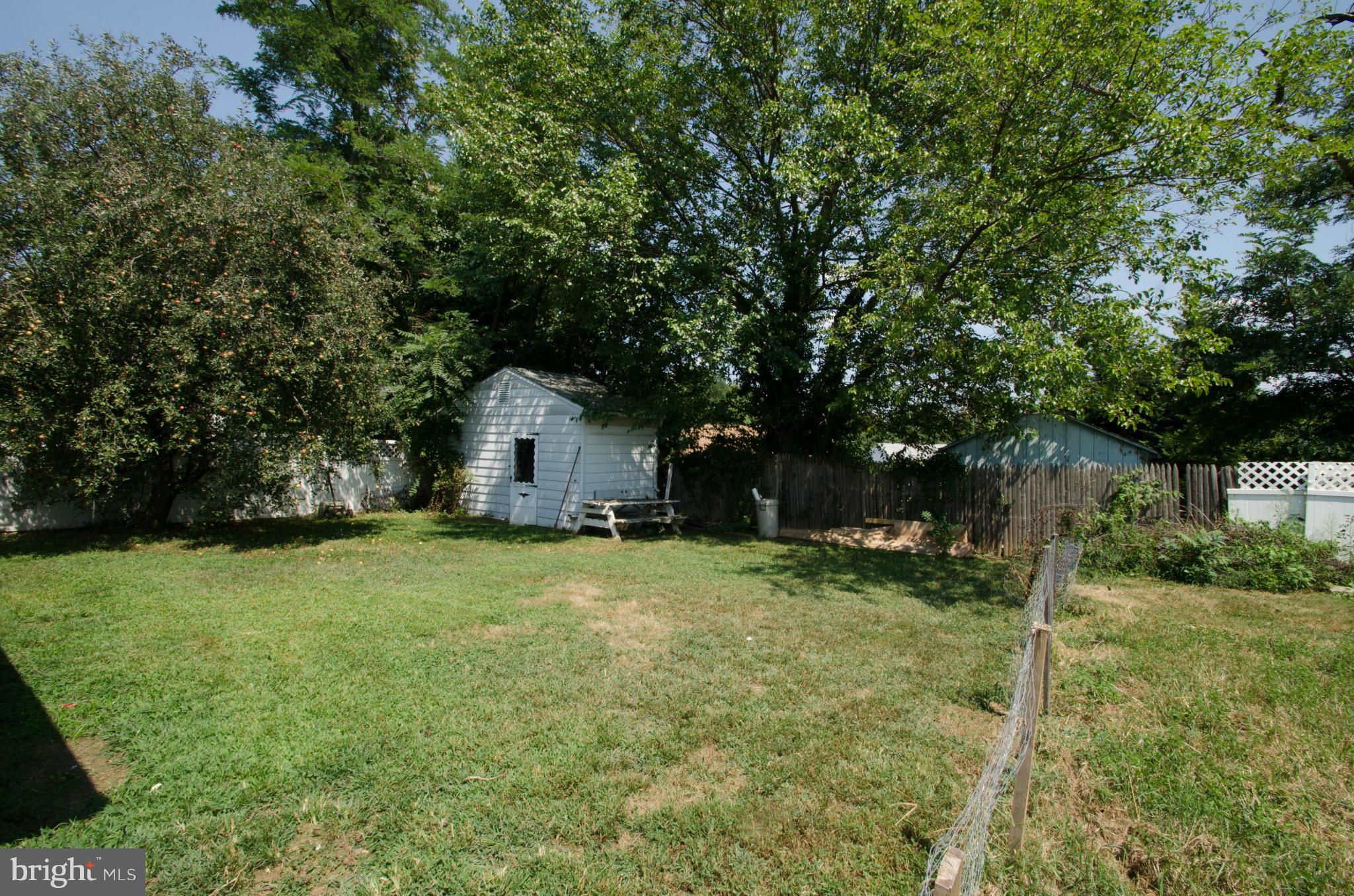 LINDALE HEIGHTS - Residential