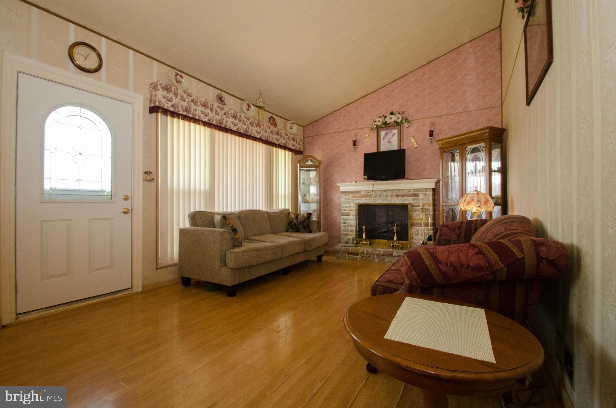 LINDALE HEIGHTS - Residential