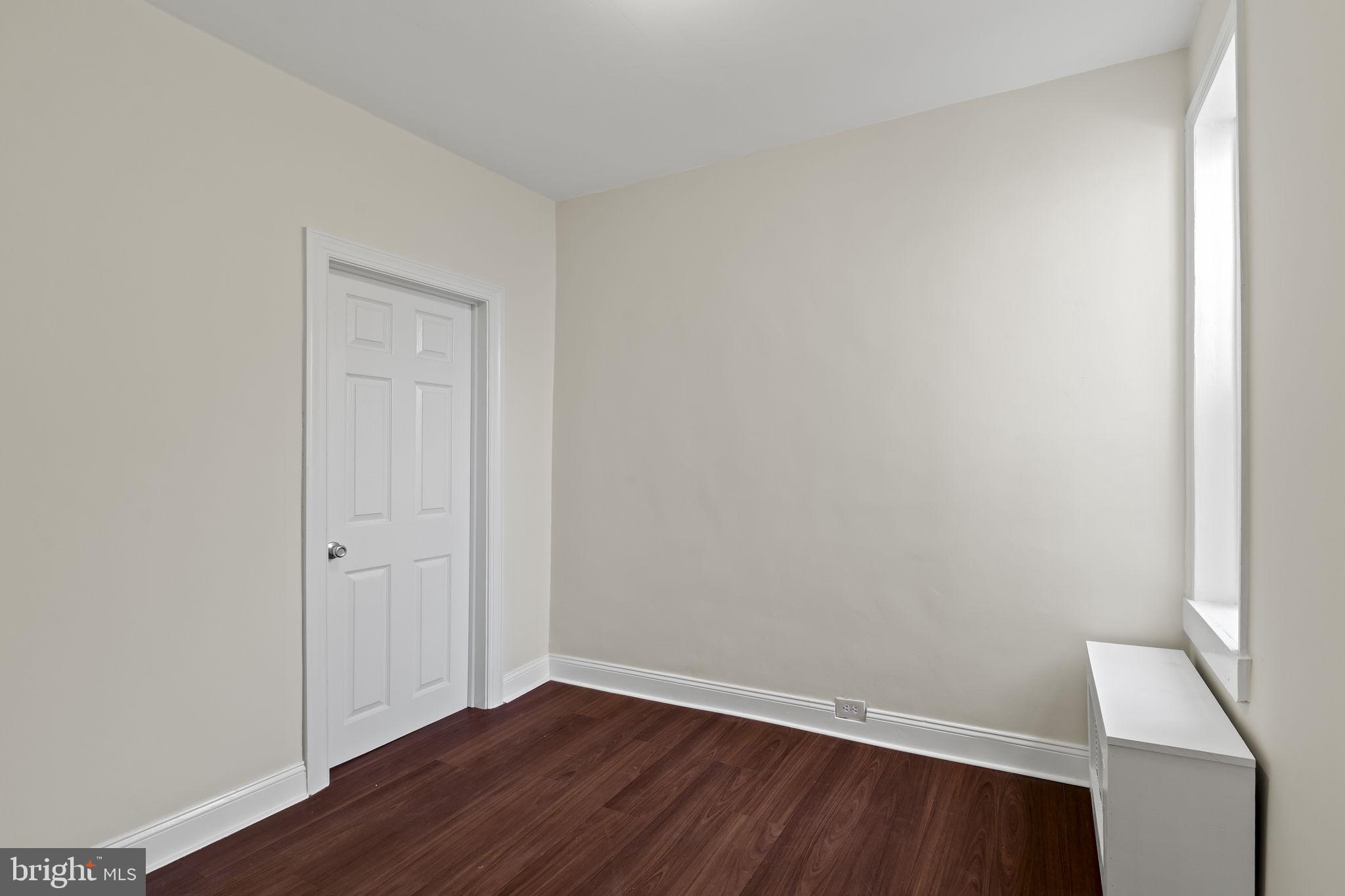 POINT BREEZE - Residential