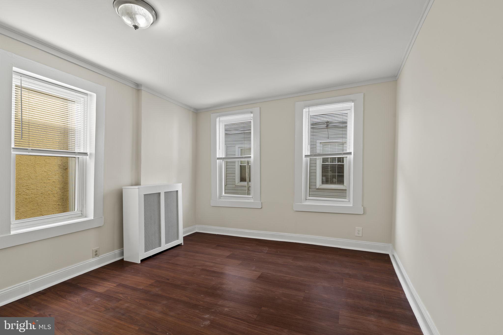 POINT BREEZE - Residential