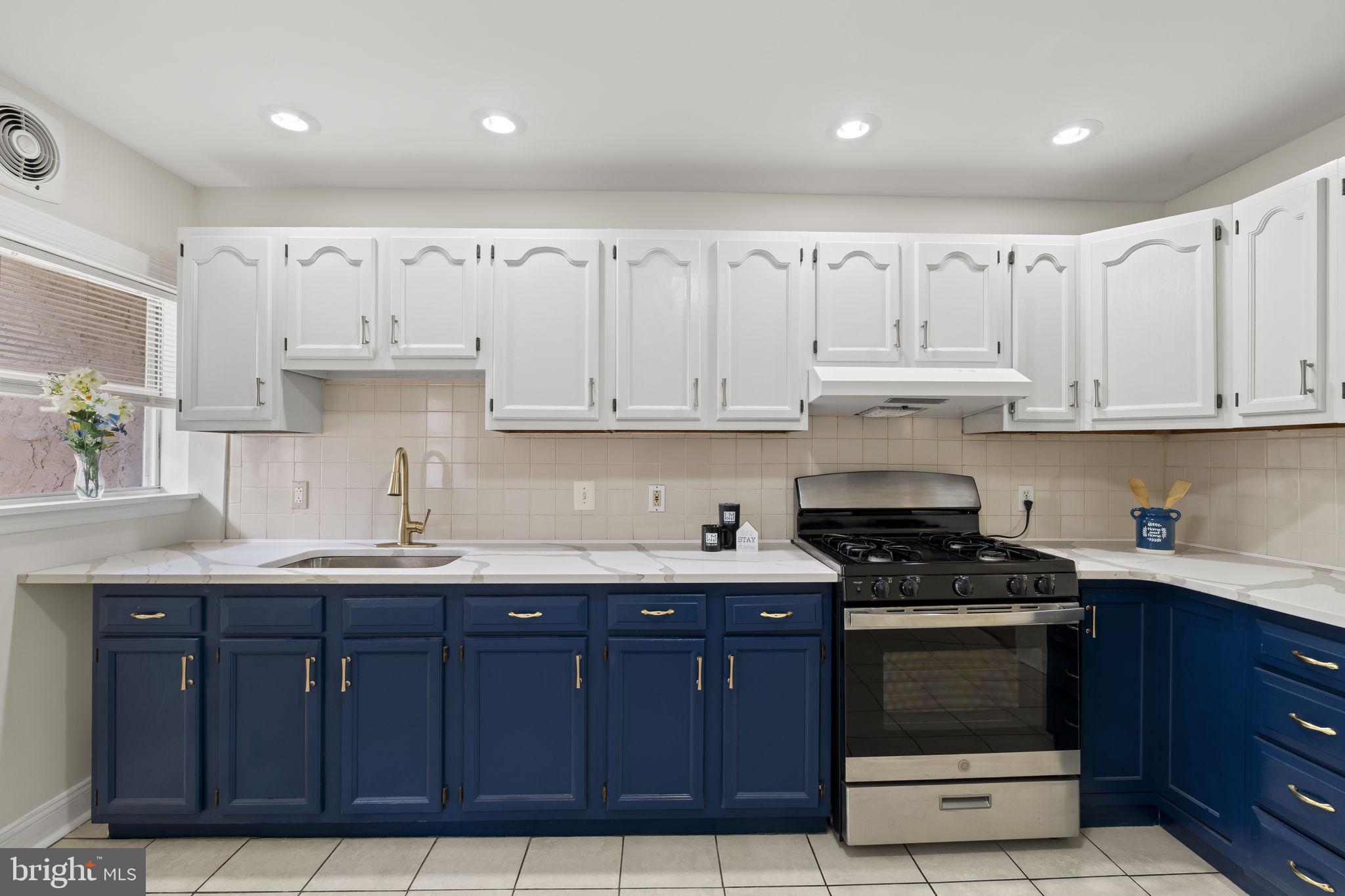 POINT BREEZE - Residential