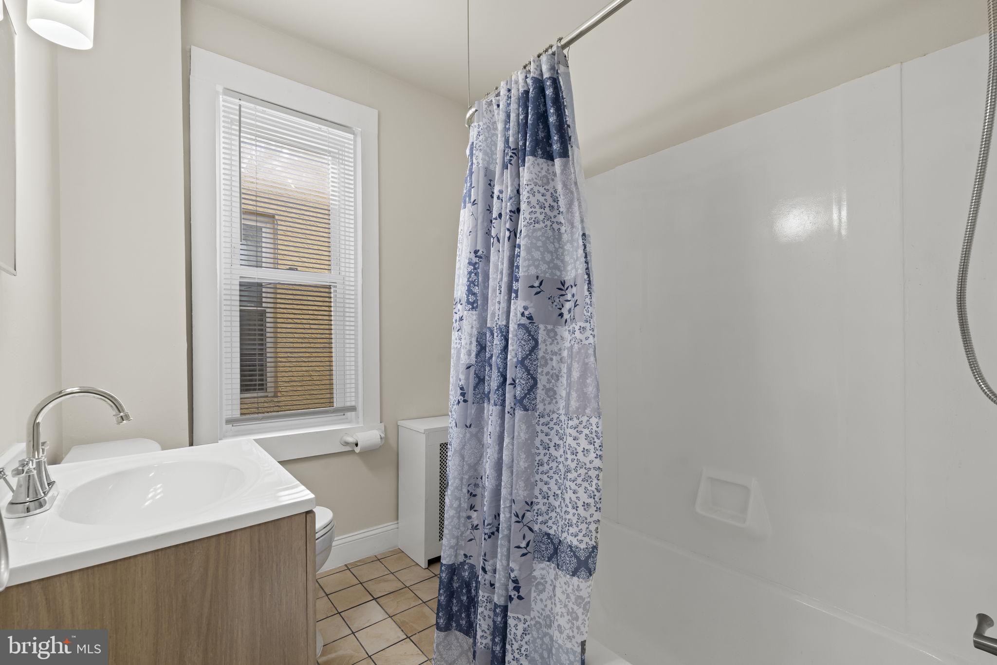 POINT BREEZE - Residential
