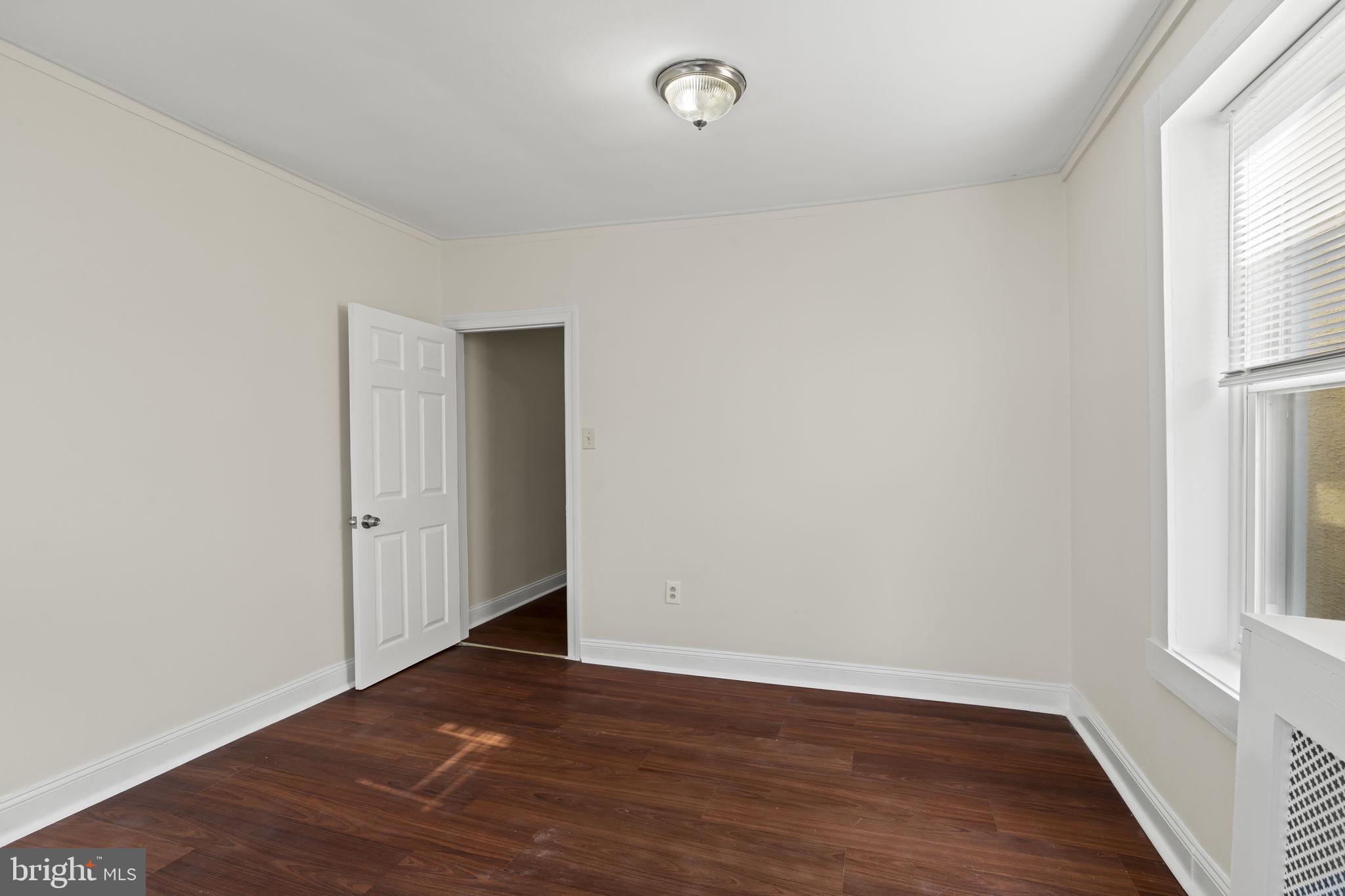 POINT BREEZE - Residential