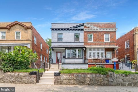 713 TEWKESBURY PLACE NW WASHINGTON DC 20012