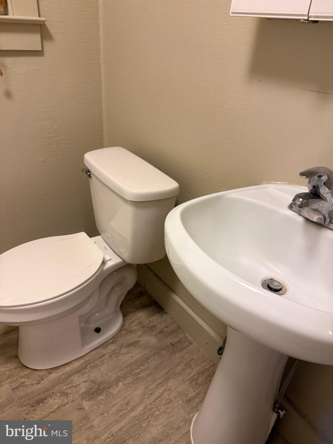 2807 KUTZTOWN ROAD