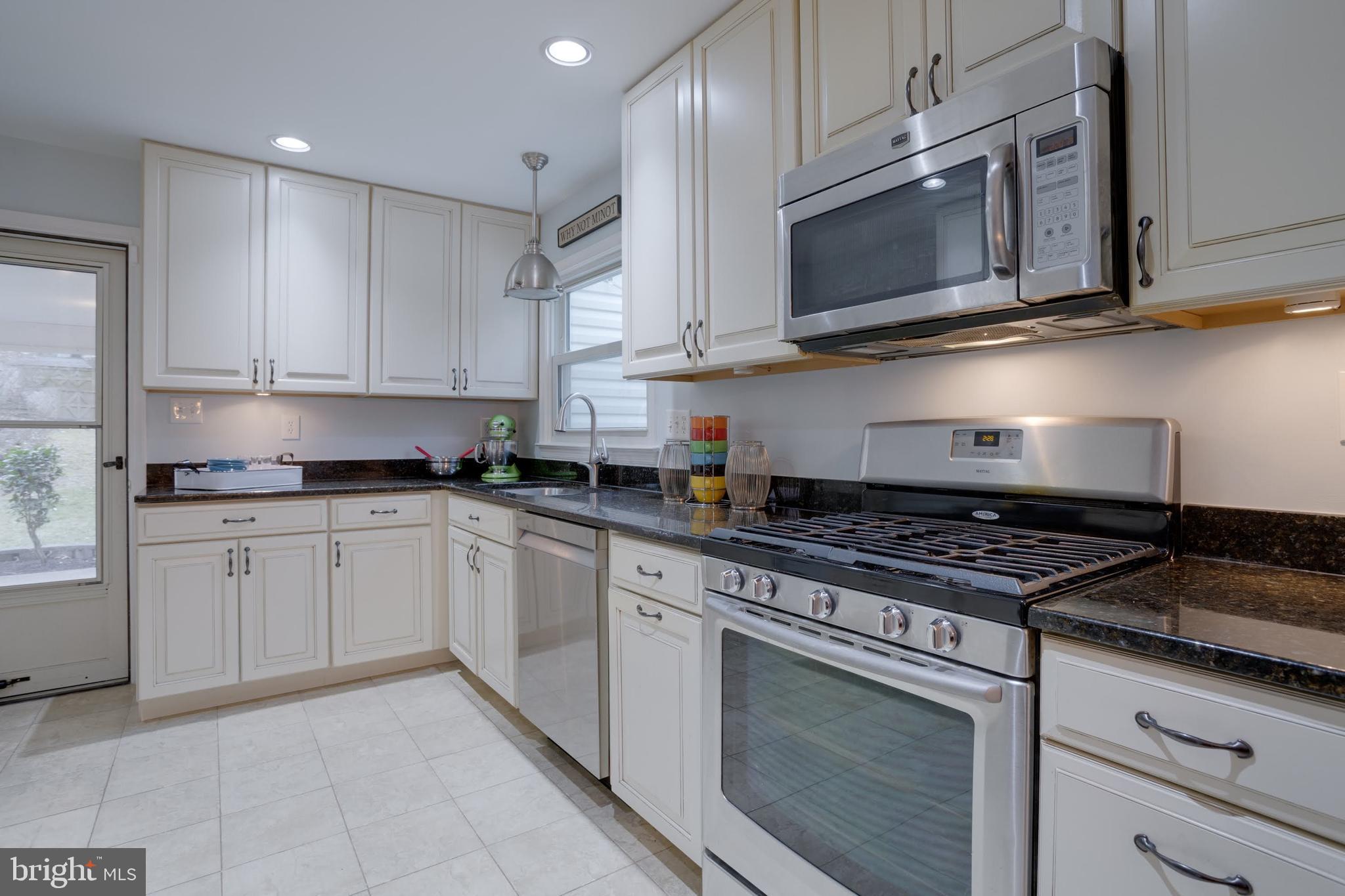 ROLLING VALLEY - Residential