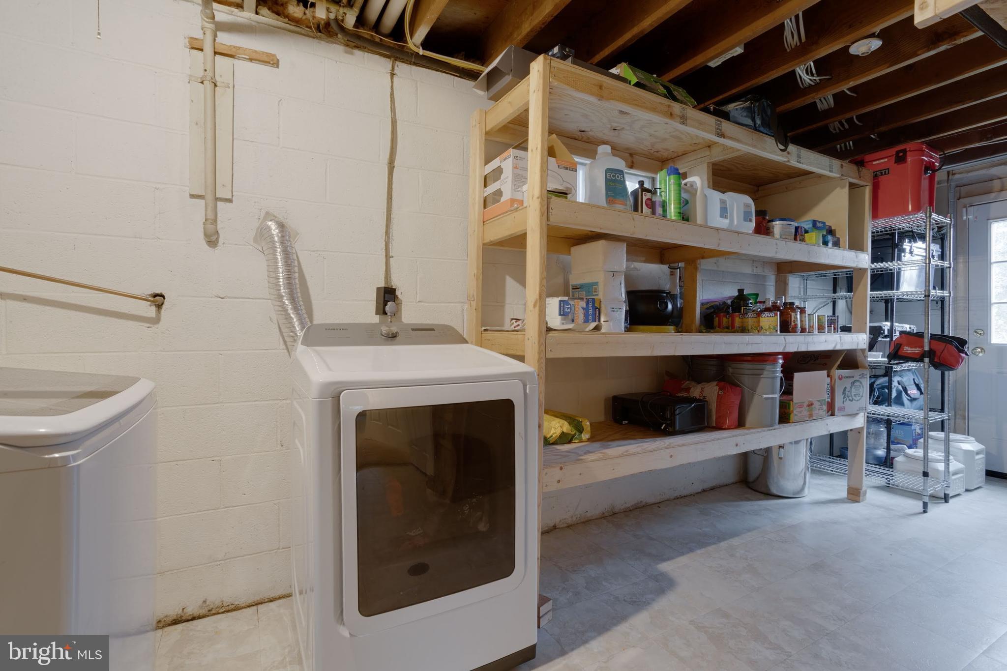 ROLLING VALLEY - Residential