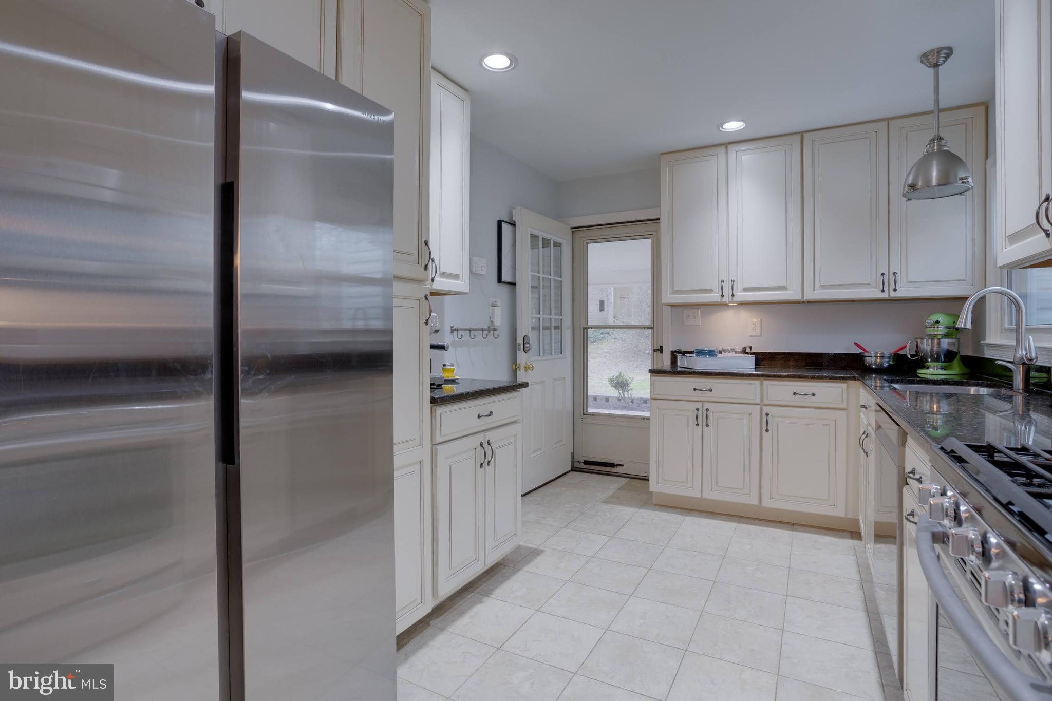 ROLLING VALLEY - Residential