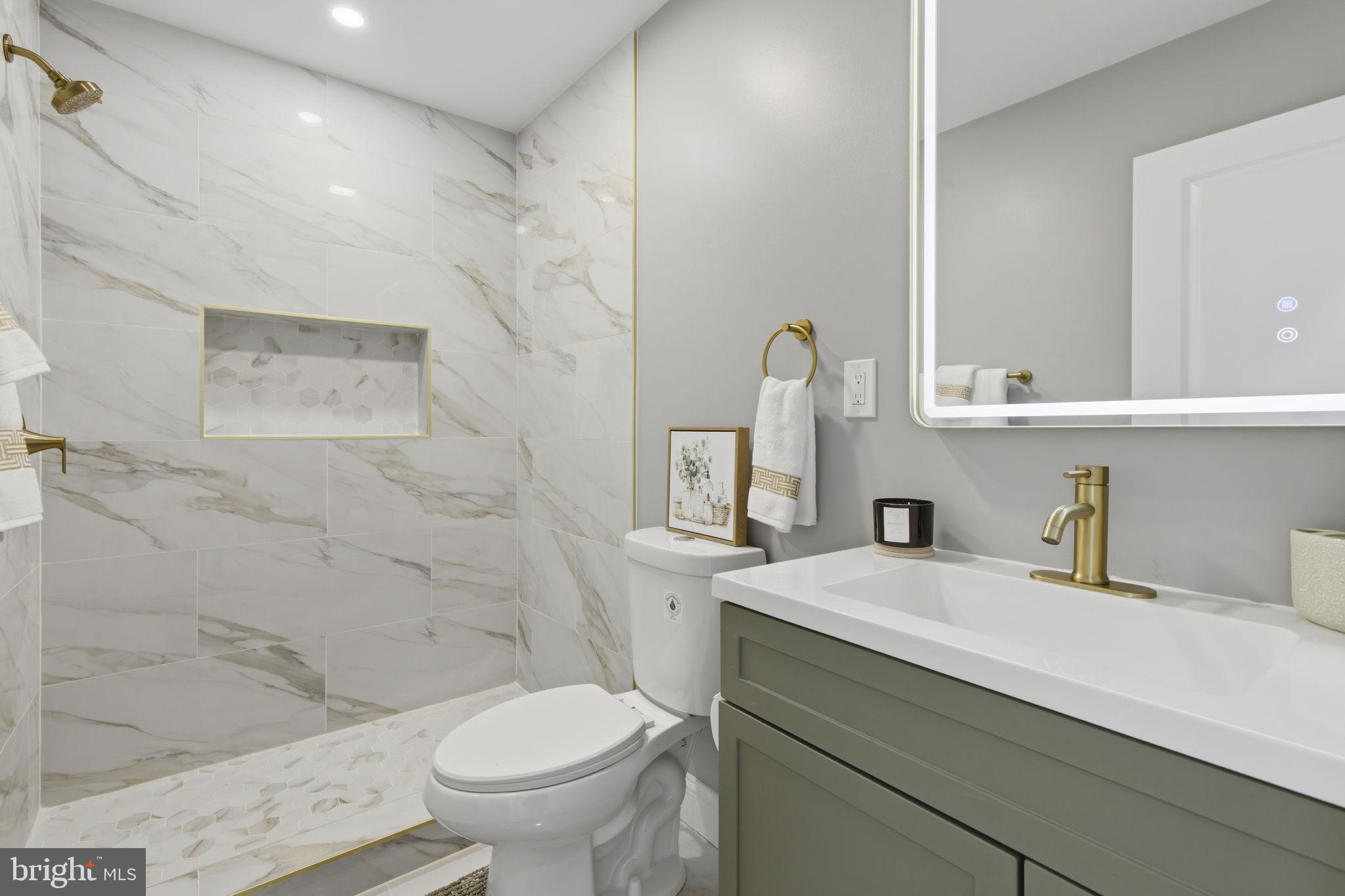 BROADWAY EAST - Residential