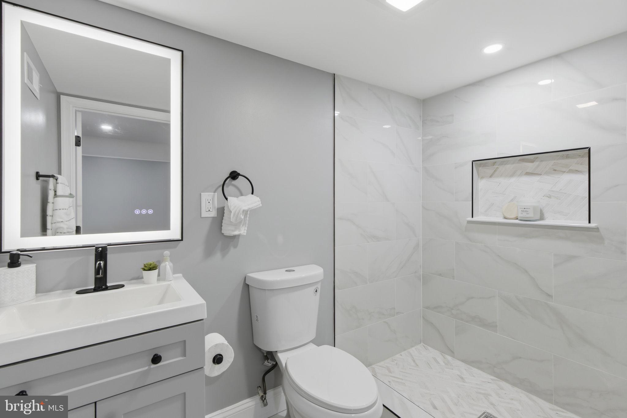 BROADWAY EAST - Residential