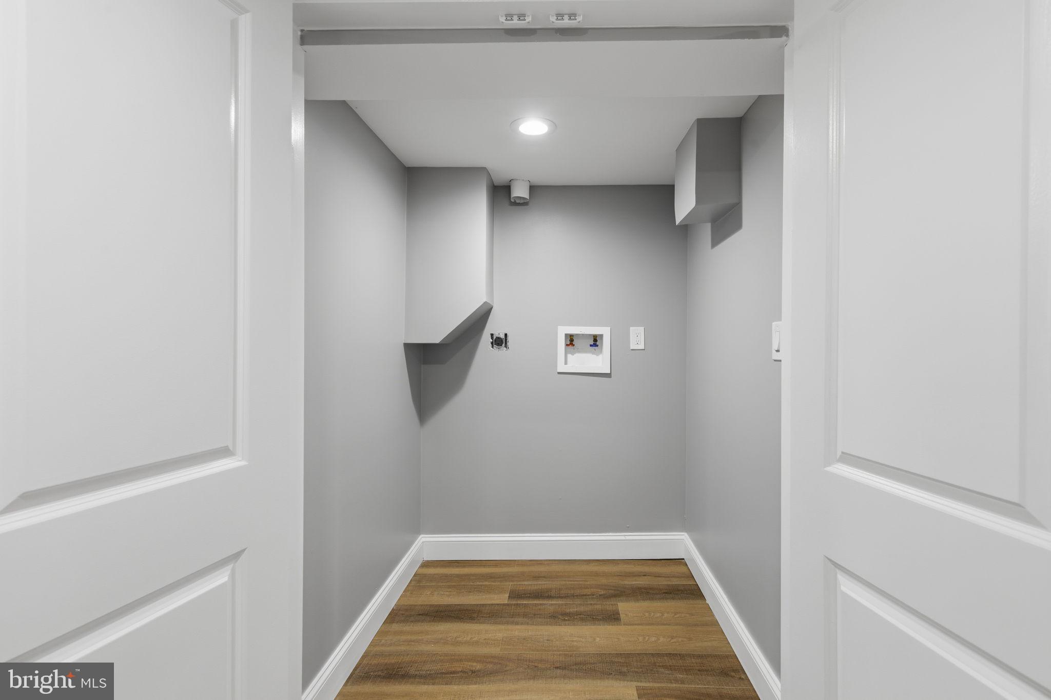 BROADWAY EAST - Residential