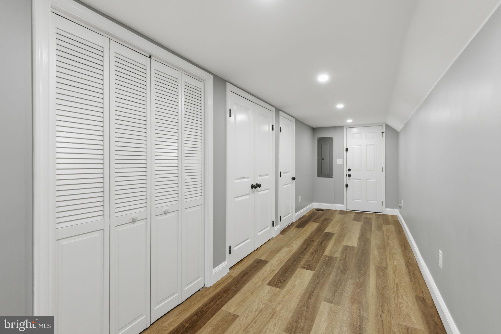 BROADWAY EAST - Residential