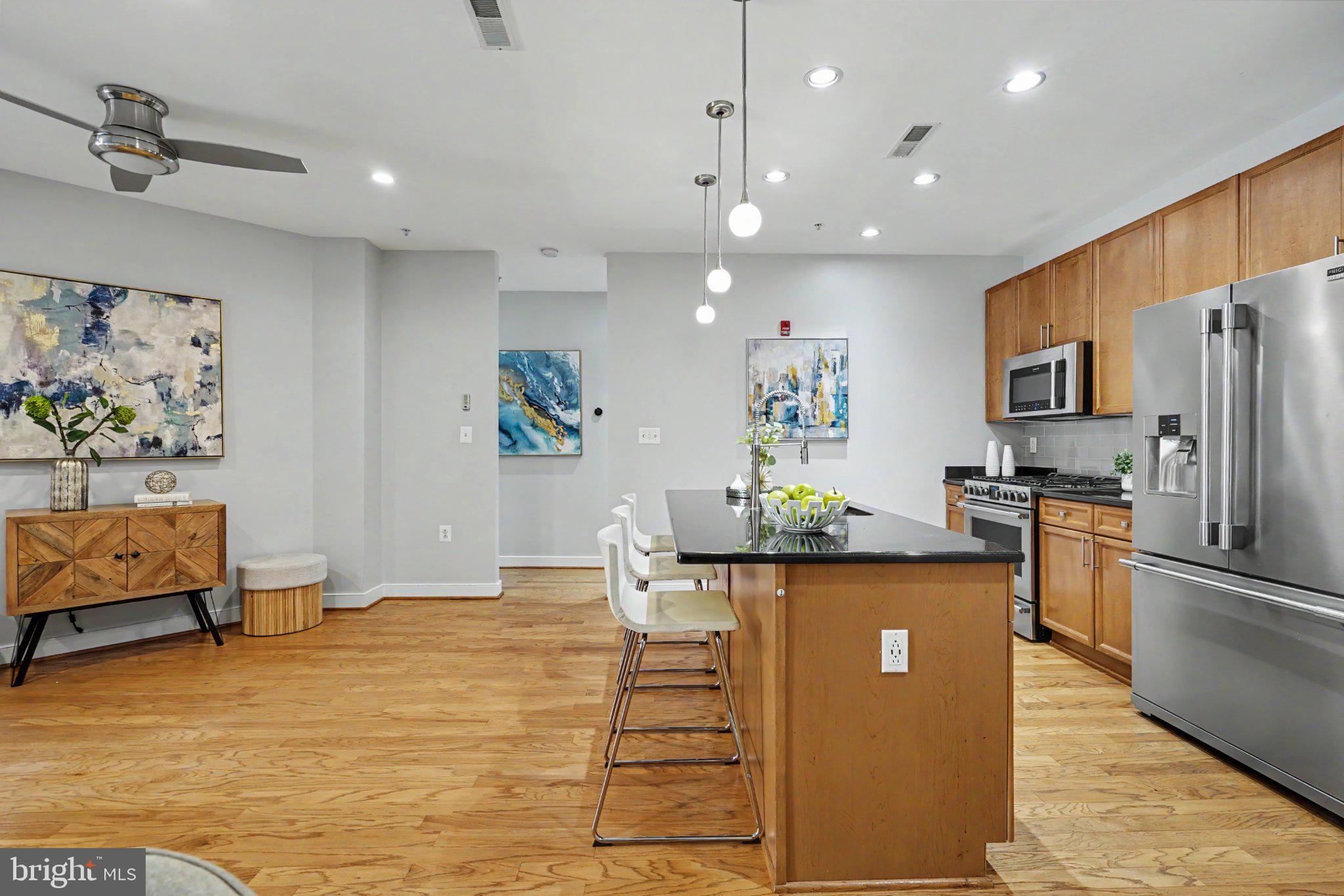 181 E REED AVENUE 109