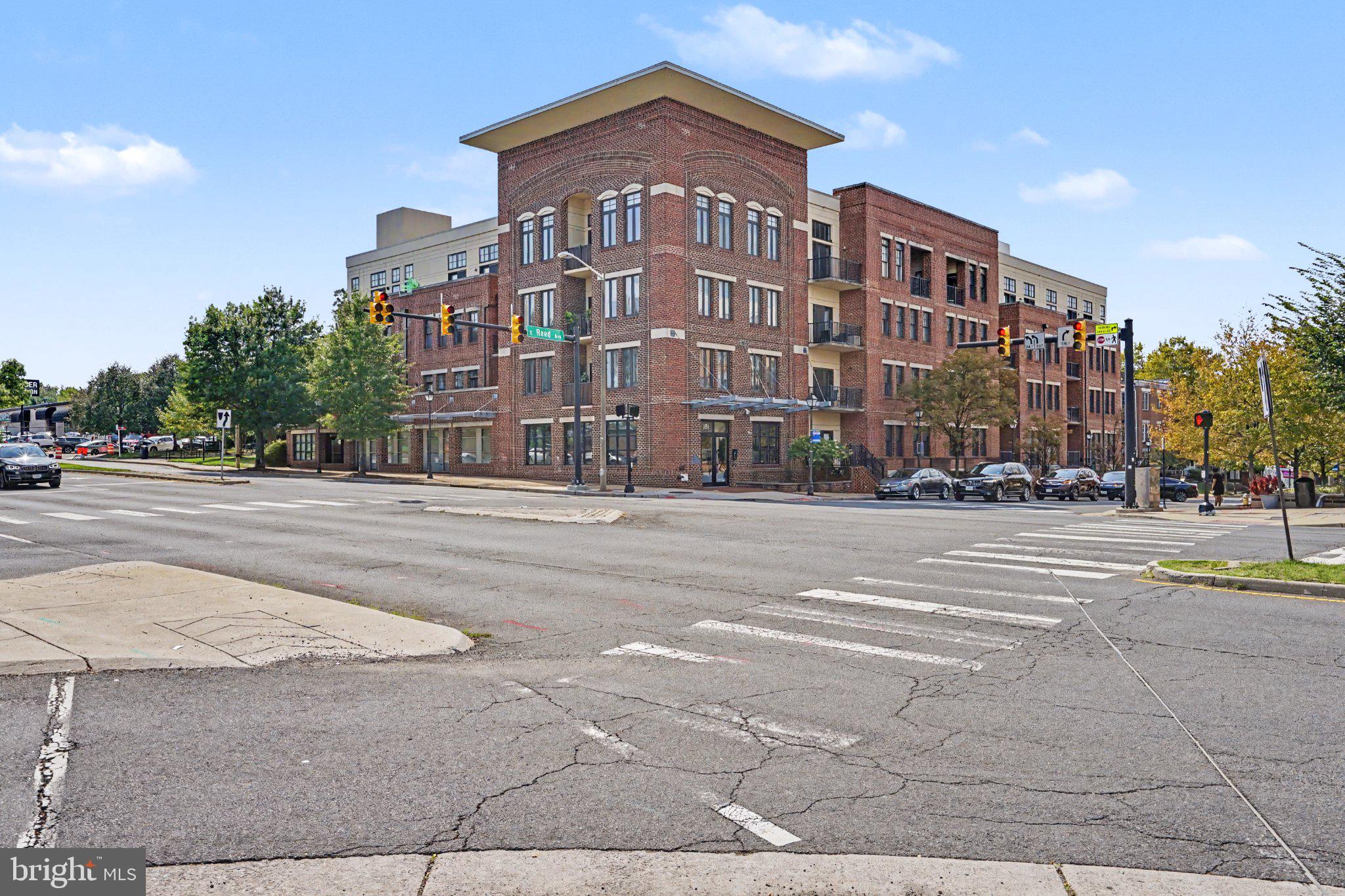 181 E REED AVENUE 109