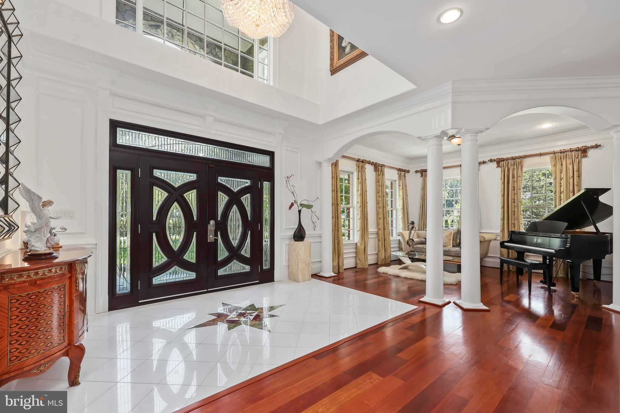 ANNANDALE ACRES - Residential