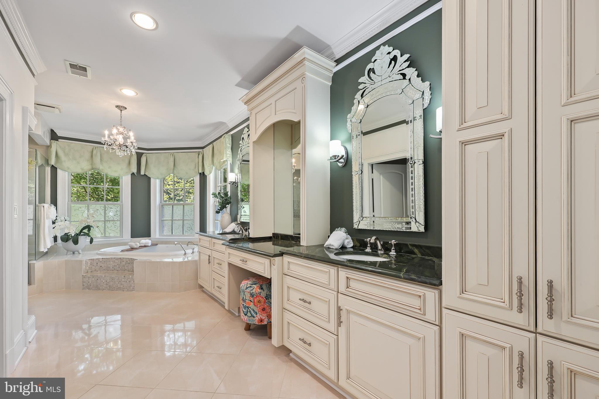 ANNANDALE ACRES - Residential