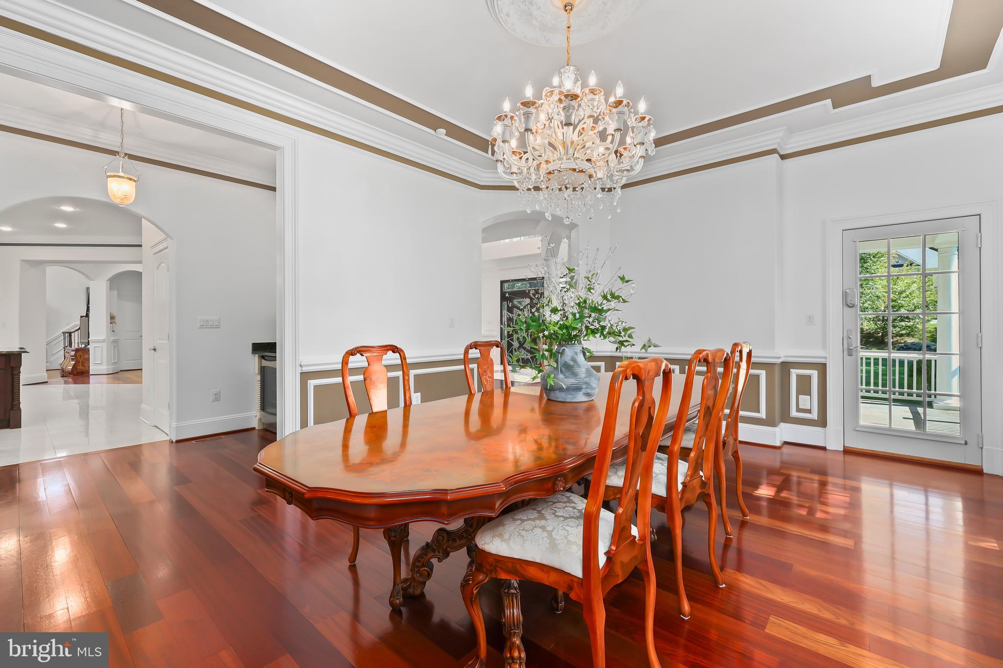 ANNANDALE ACRES - Residential