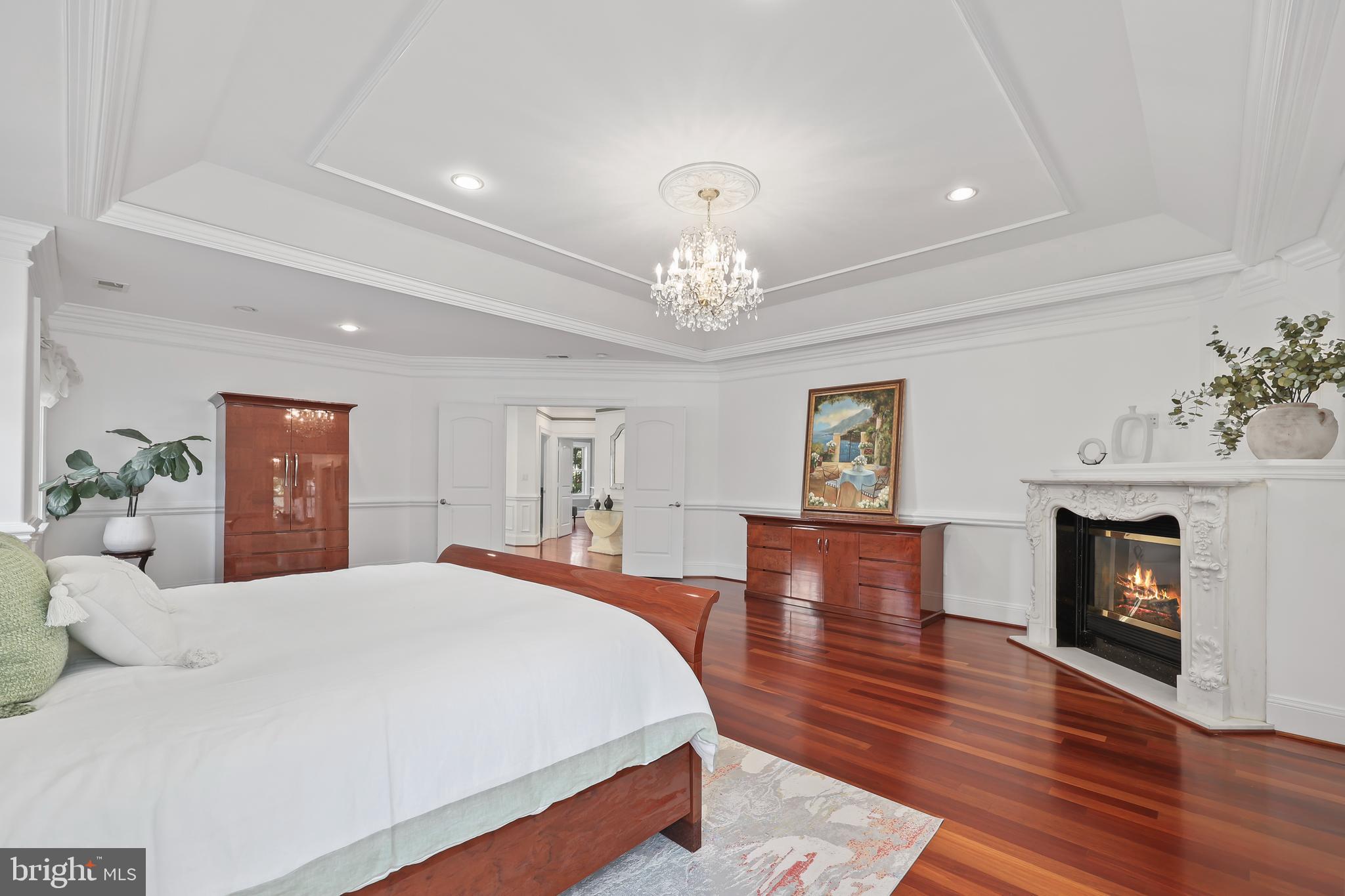 ANNANDALE ACRES - Residential