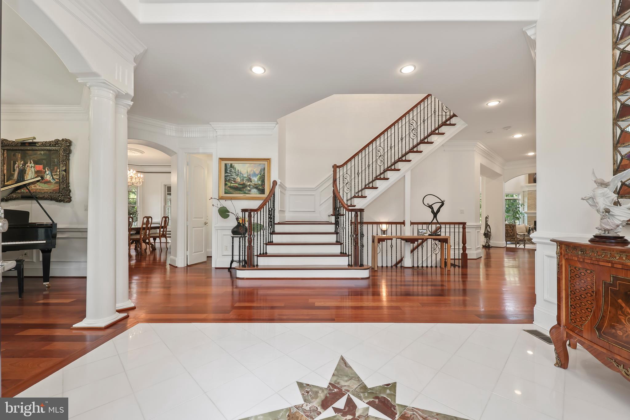 ANNANDALE ACRES - Residential