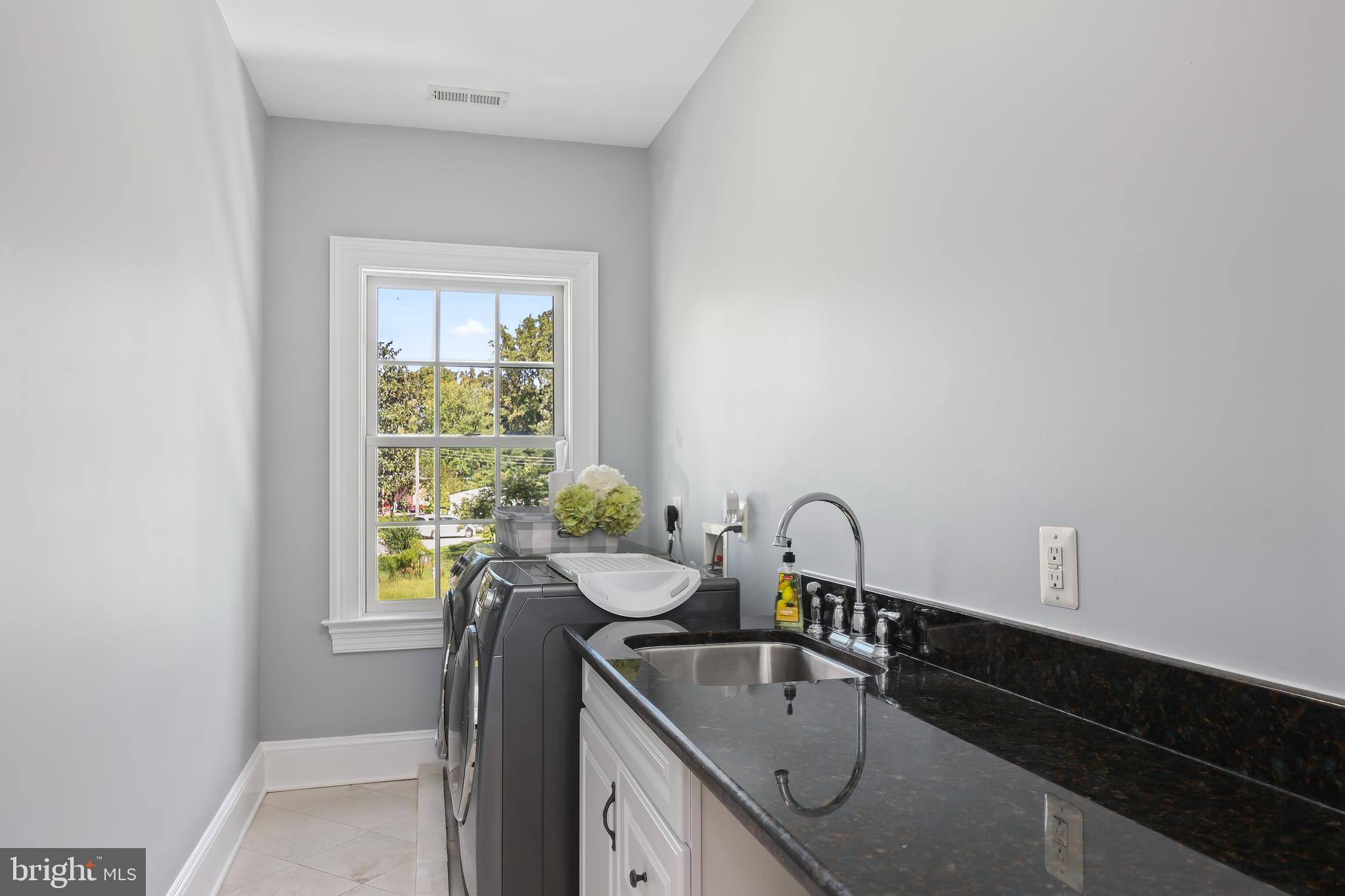 ANNANDALE ACRES - Residential