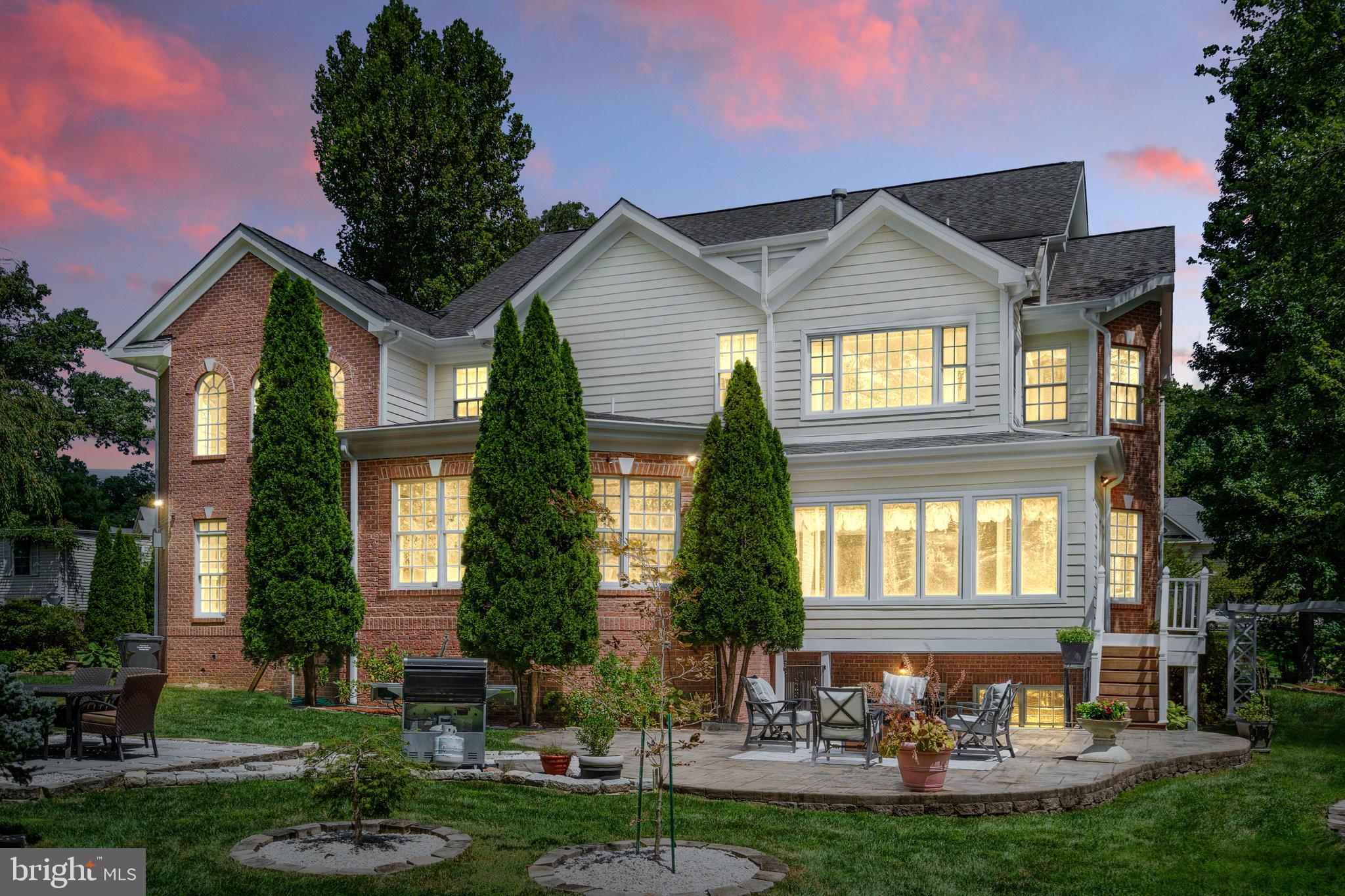 ANNANDALE ACRES - Residential