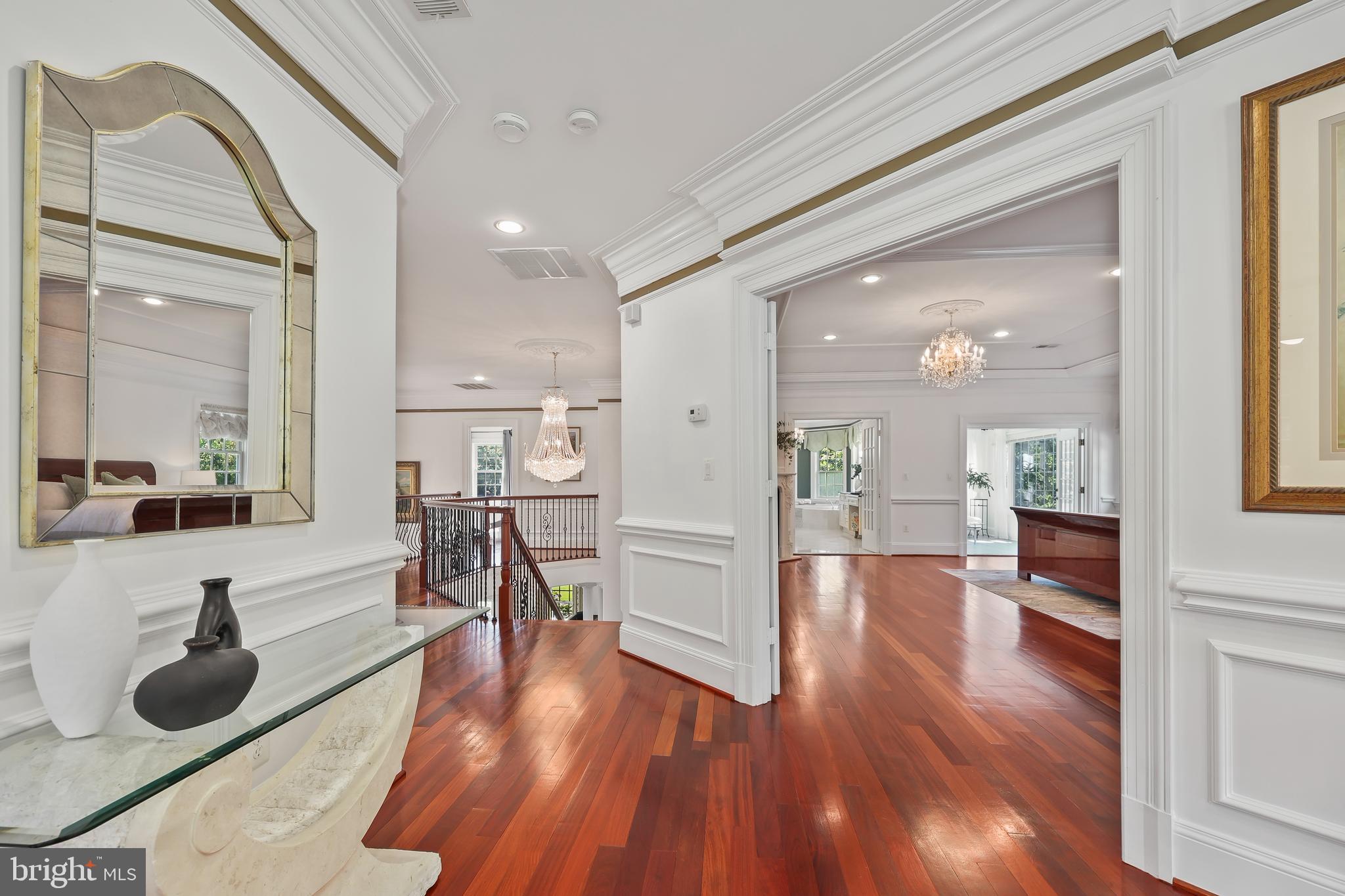 ANNANDALE ACRES - Residential