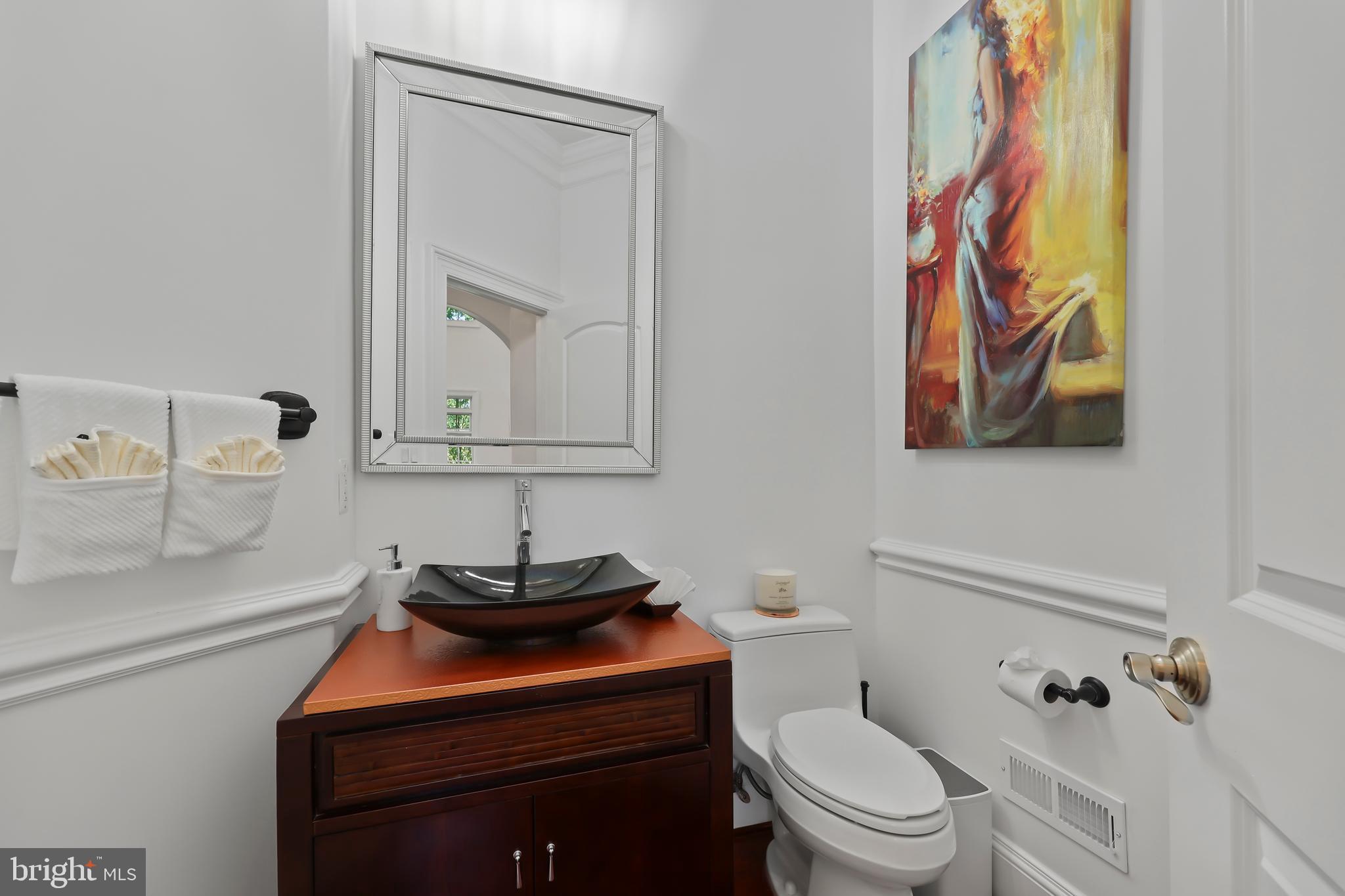 ANNANDALE ACRES - Residential