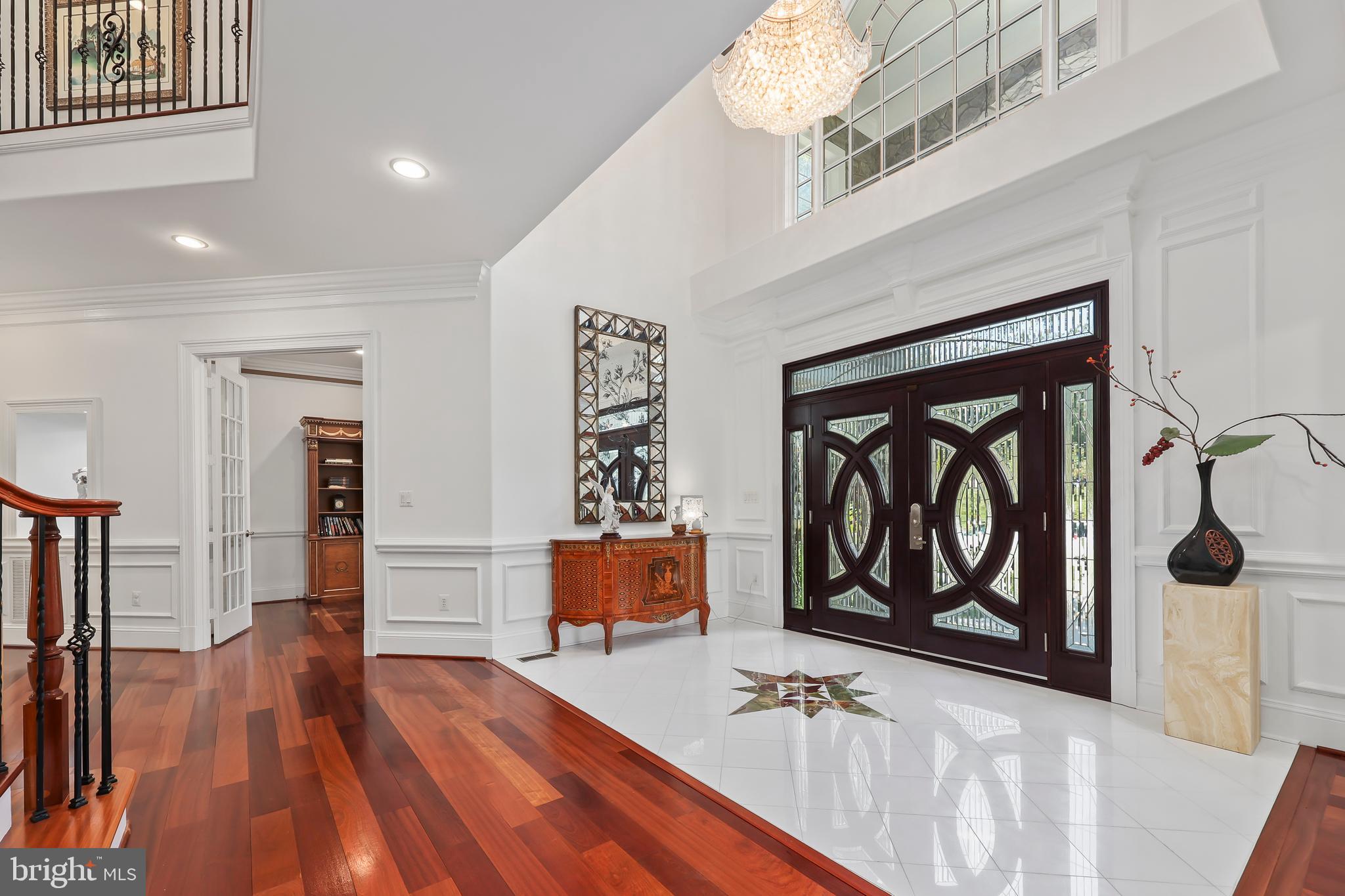 ANNANDALE ACRES - Residential