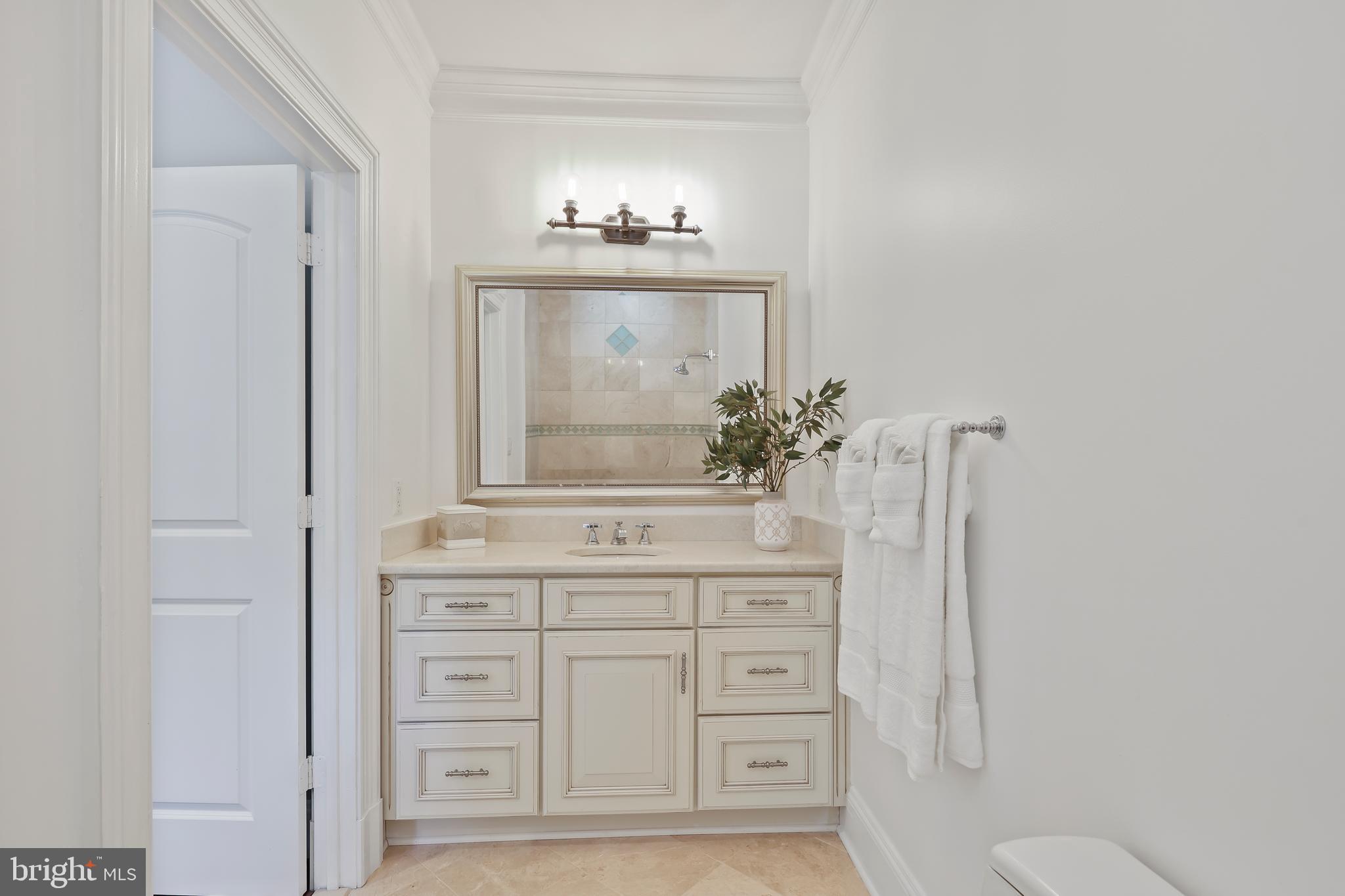 ANNANDALE ACRES - Residential