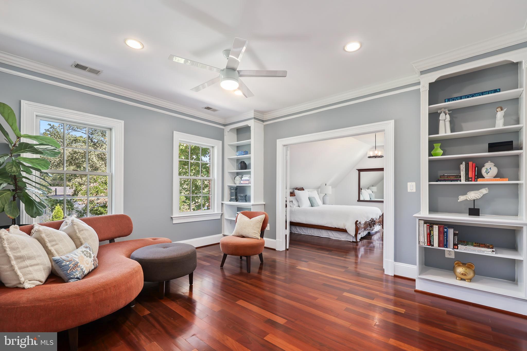 ANNANDALE ACRES - Residential