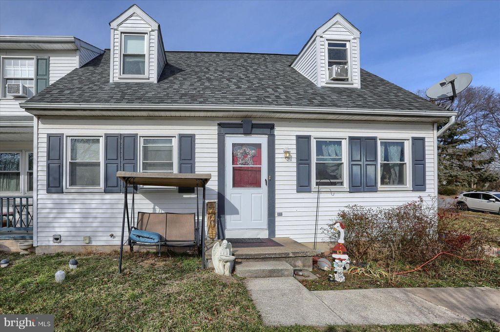 Photo of 11 Rhema Court, Elizabethtown, PA 17022 (MLS # PALA2045674)