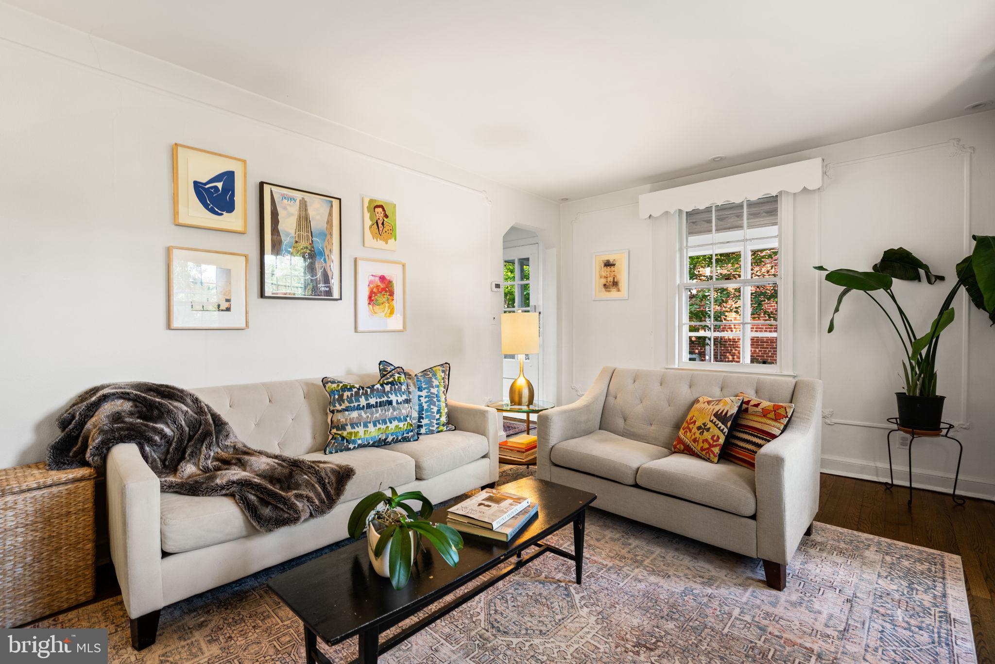 CRESTVIEW - Residential