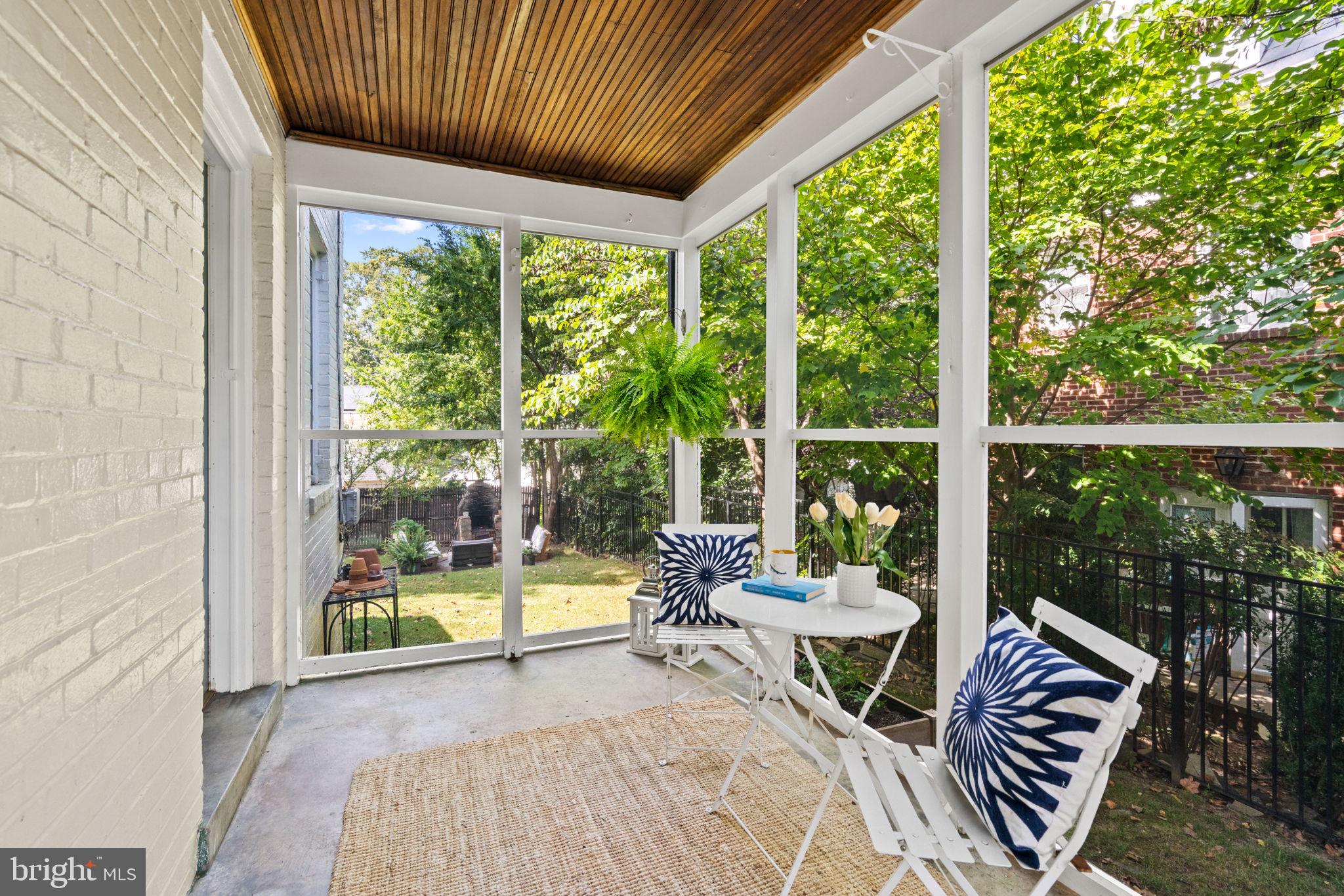 CRESTVIEW - Residential