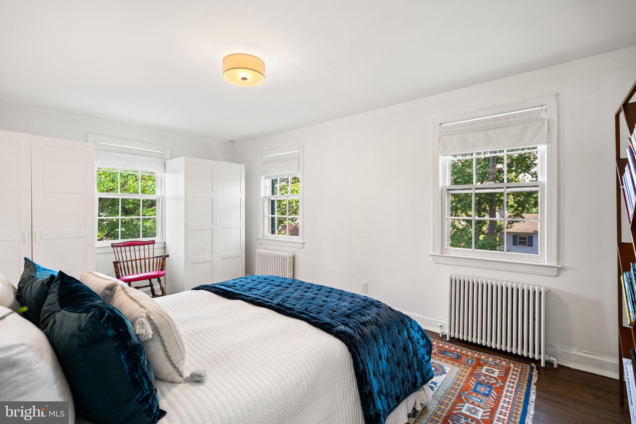 CRESTVIEW - Residential