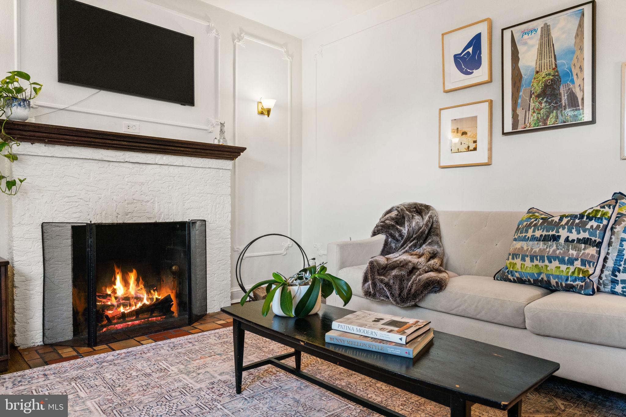 CRESTVIEW - Residential