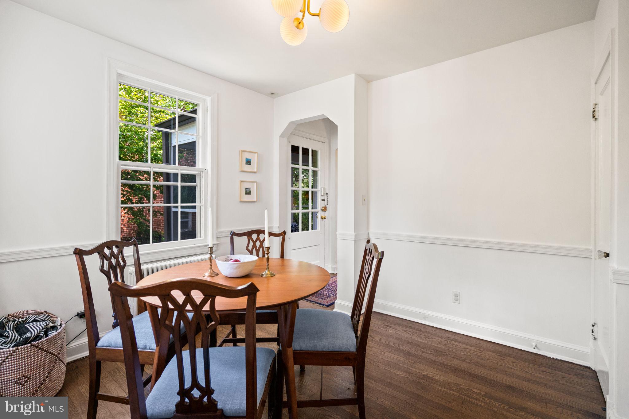 CRESTVIEW - Residential