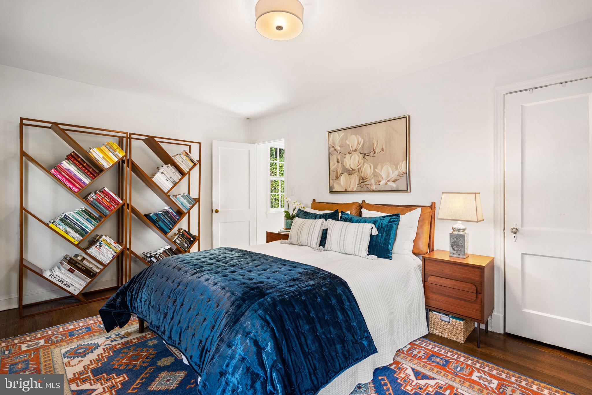 CRESTVIEW - Residential