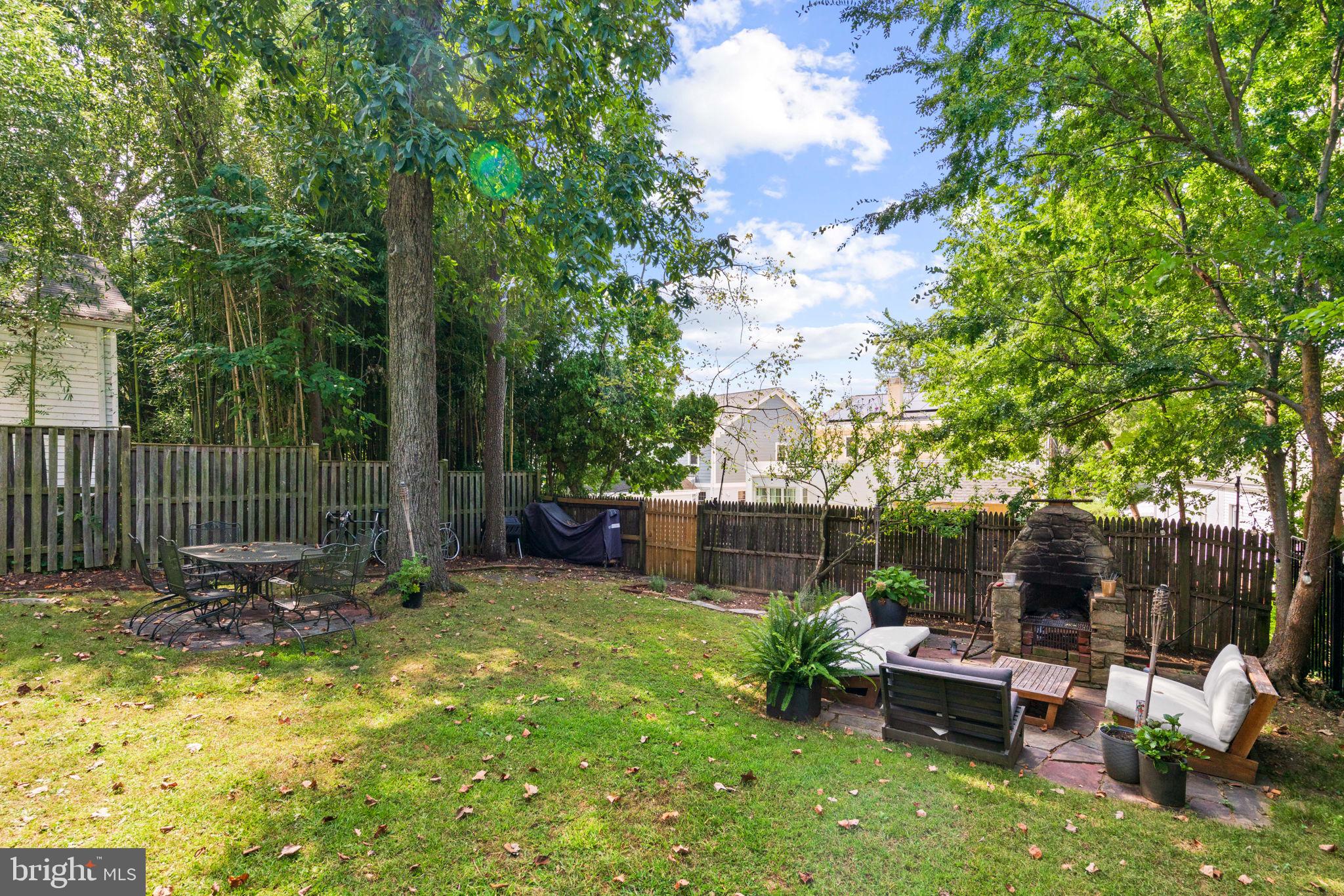 CRESTVIEW - Residential