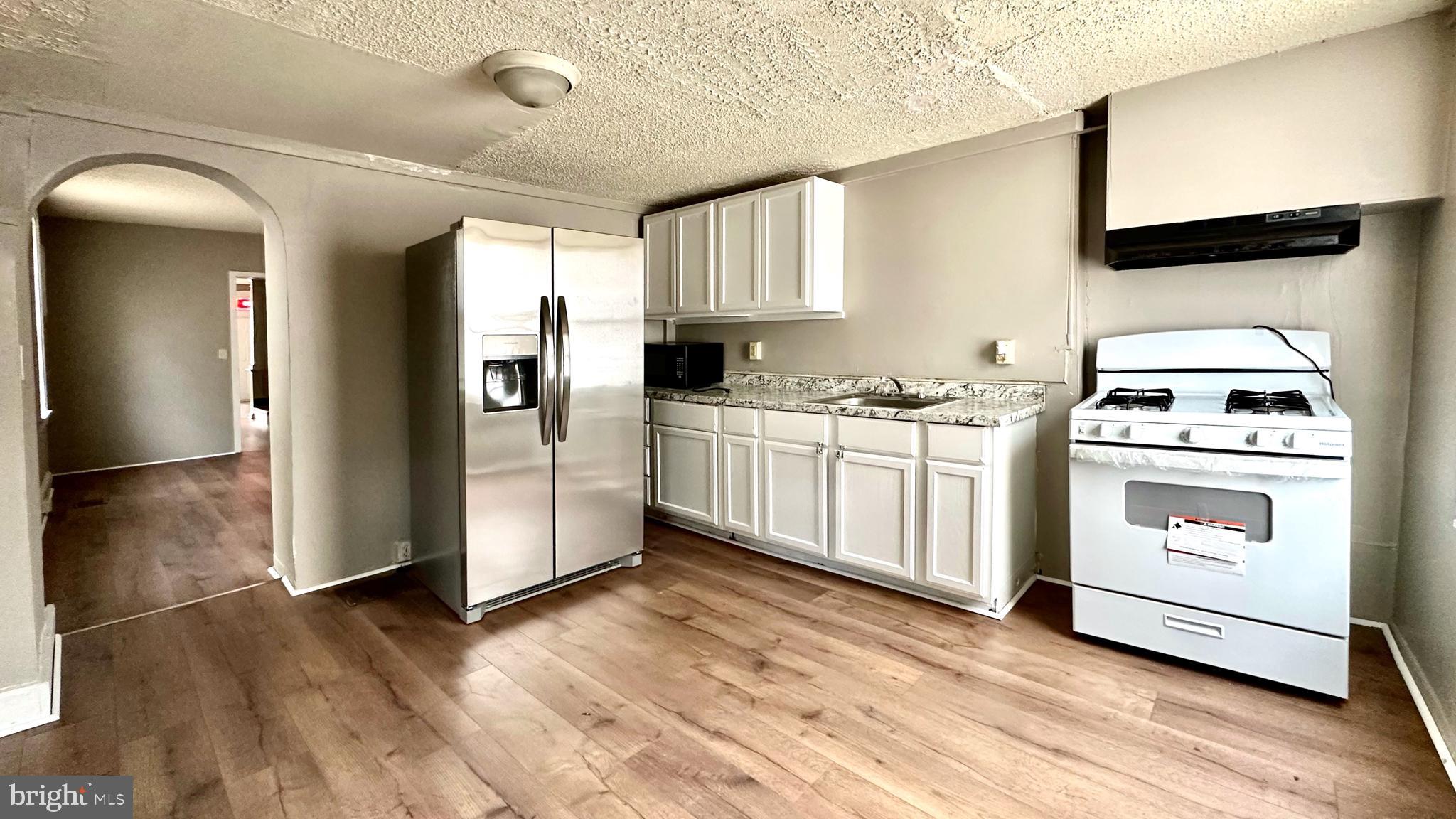 NORRISTOWN - Residential