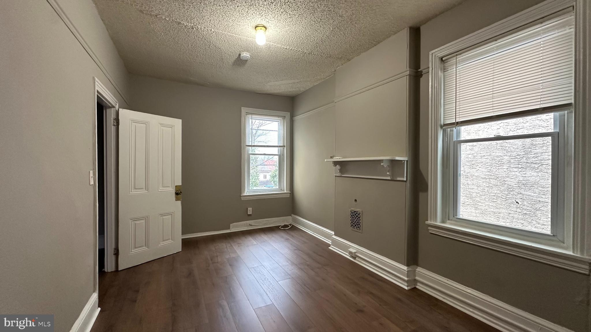 NORRISTOWN - Residential