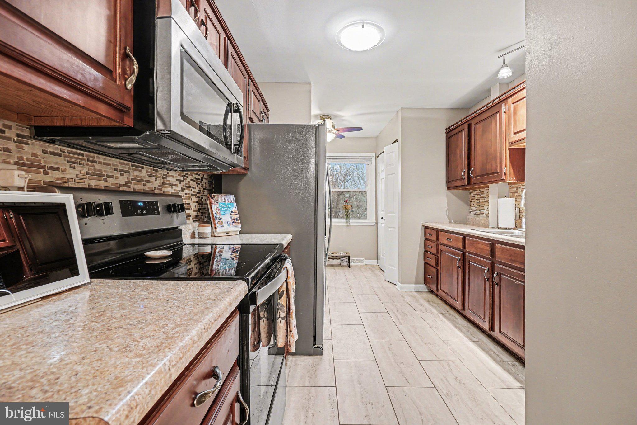 RIDGE COURT - Residential