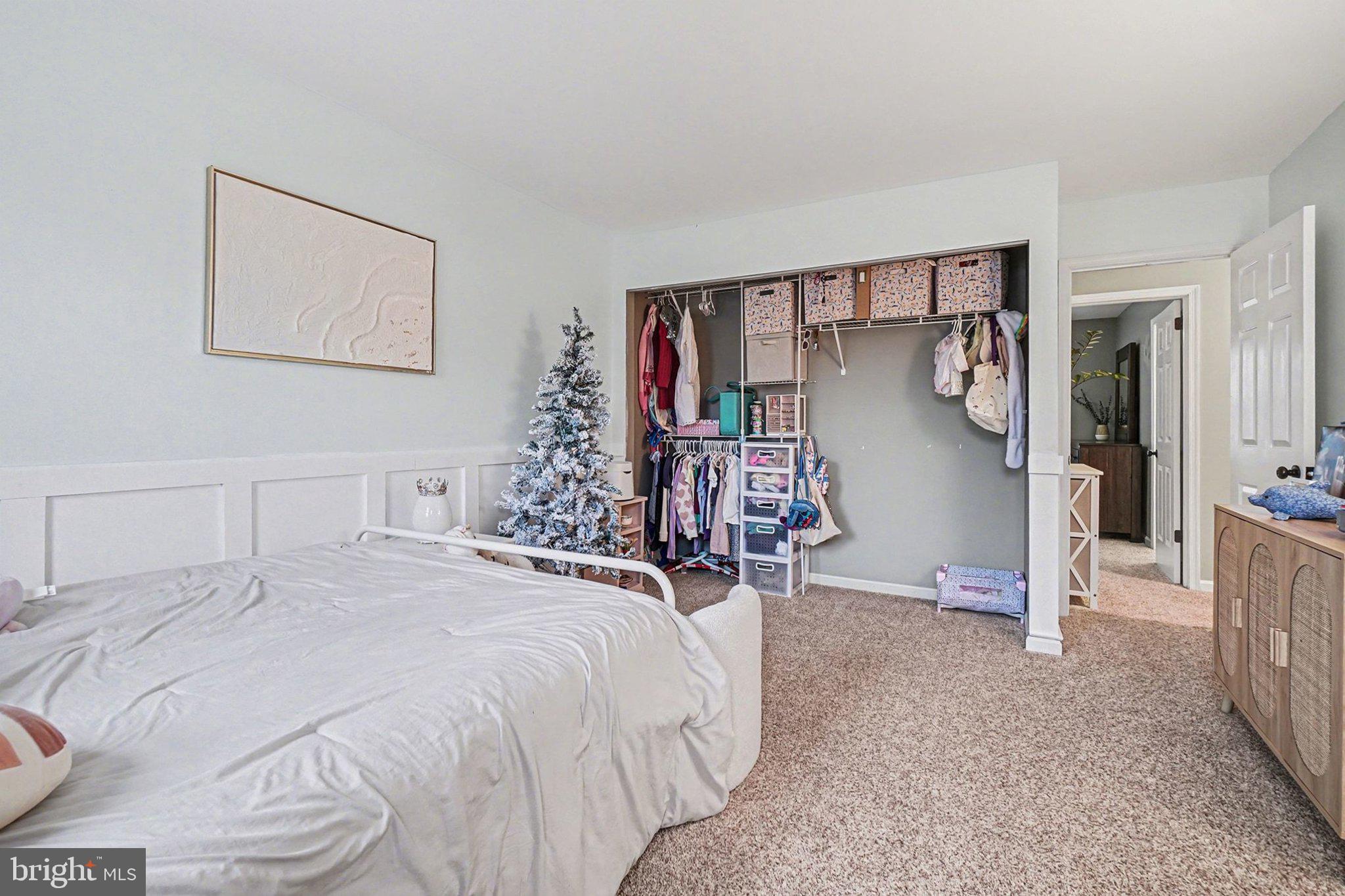 RIDGE COURT - Residential