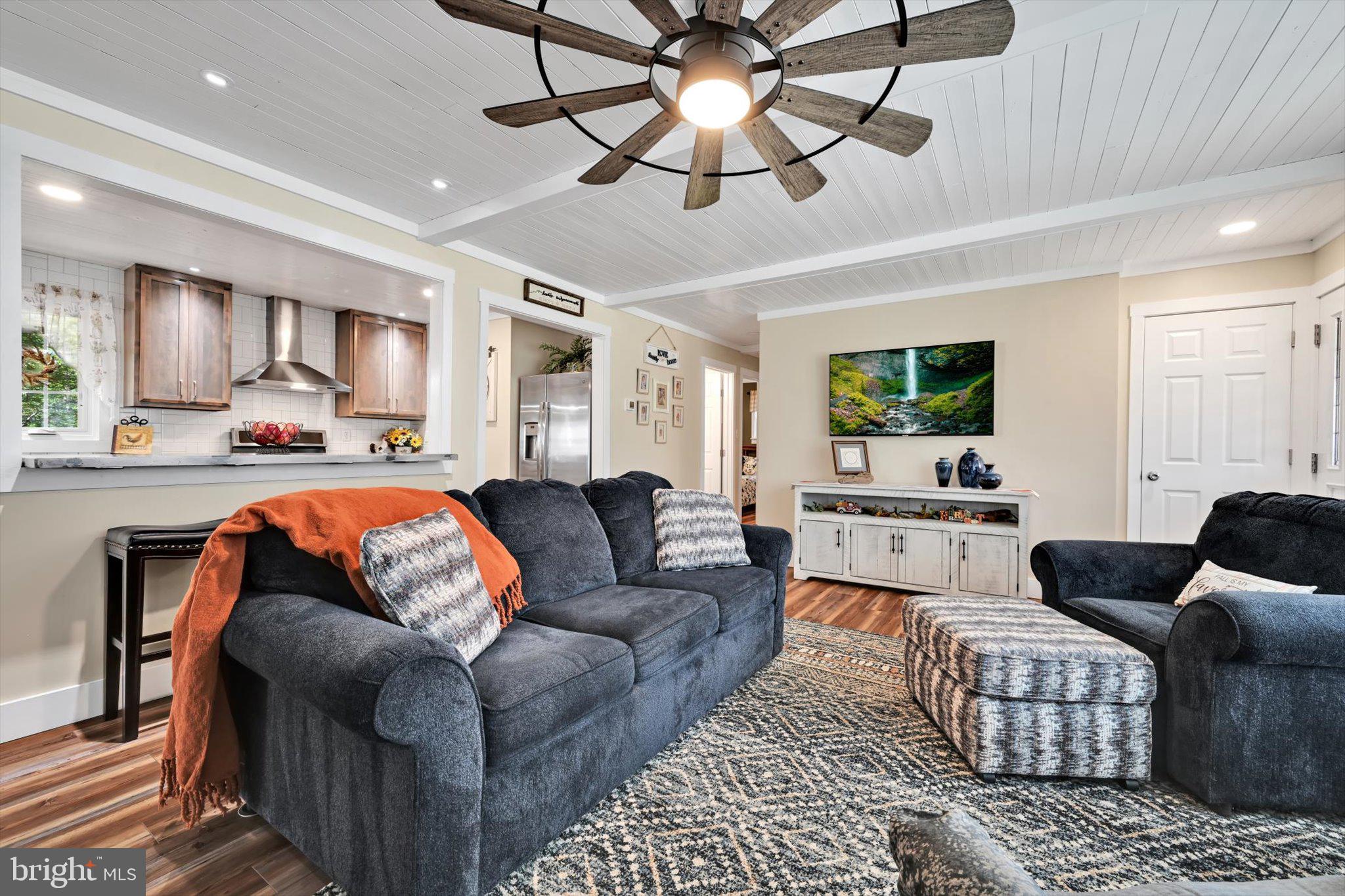 LAKE WYNONAH - Residential