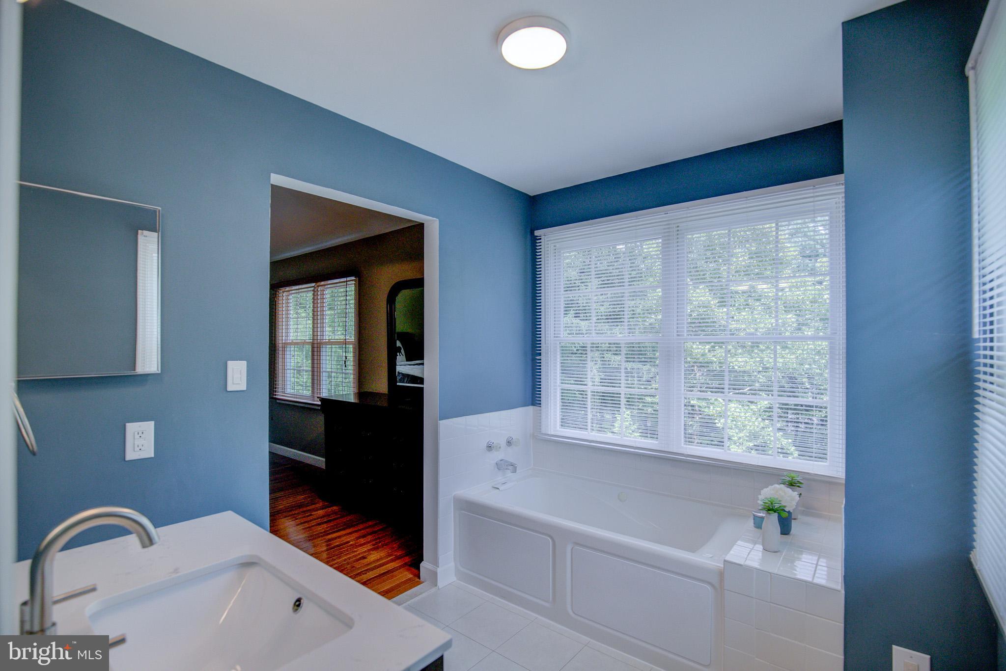 THE REACH - Residential