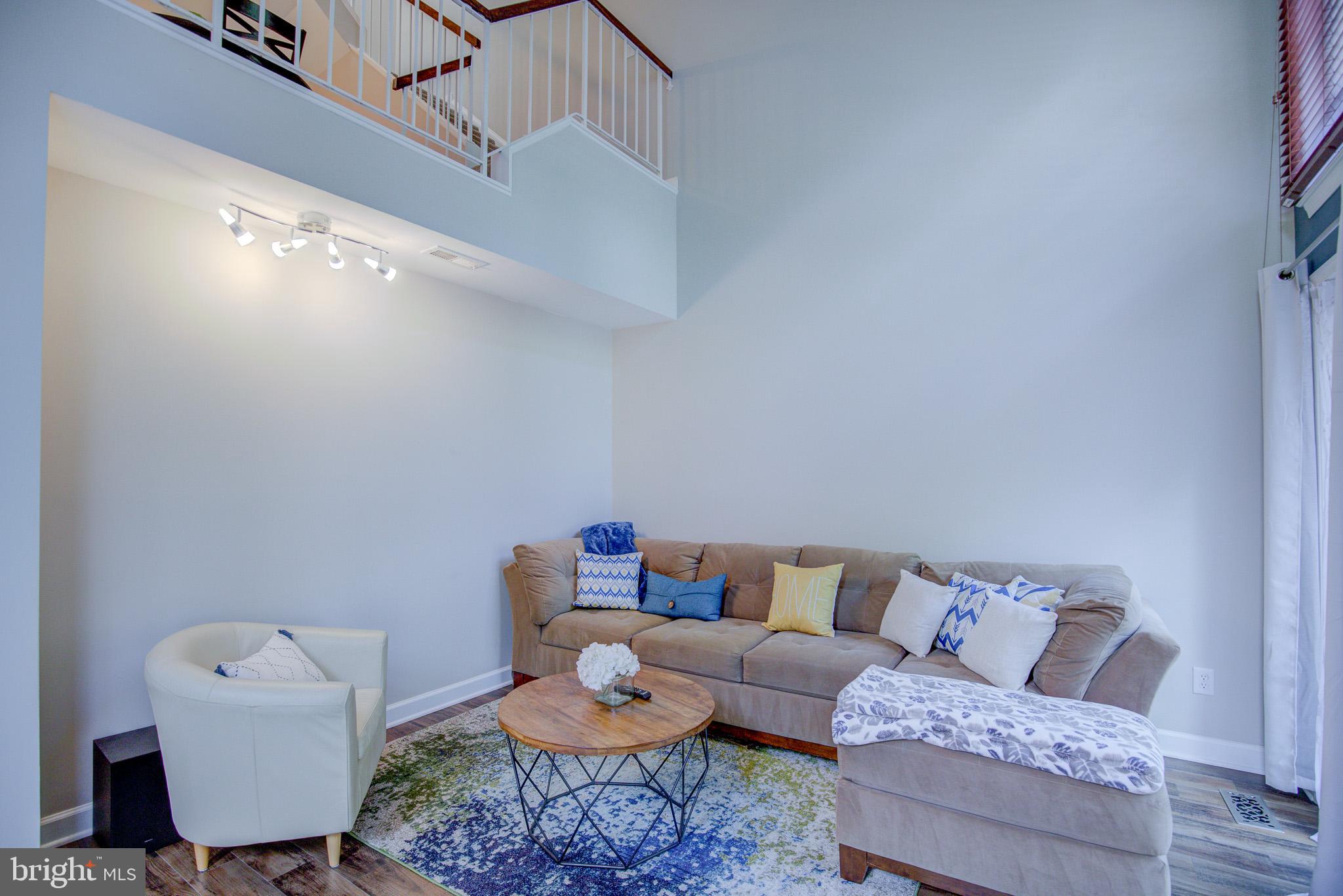 THE REACH - Residential