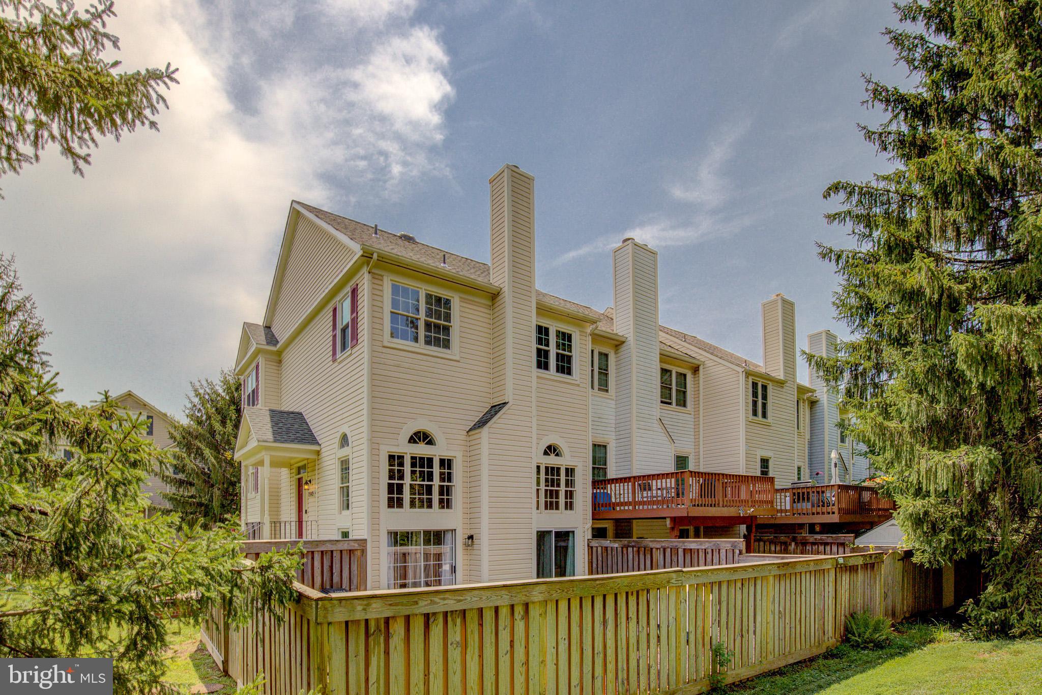 THE REACH - Residential