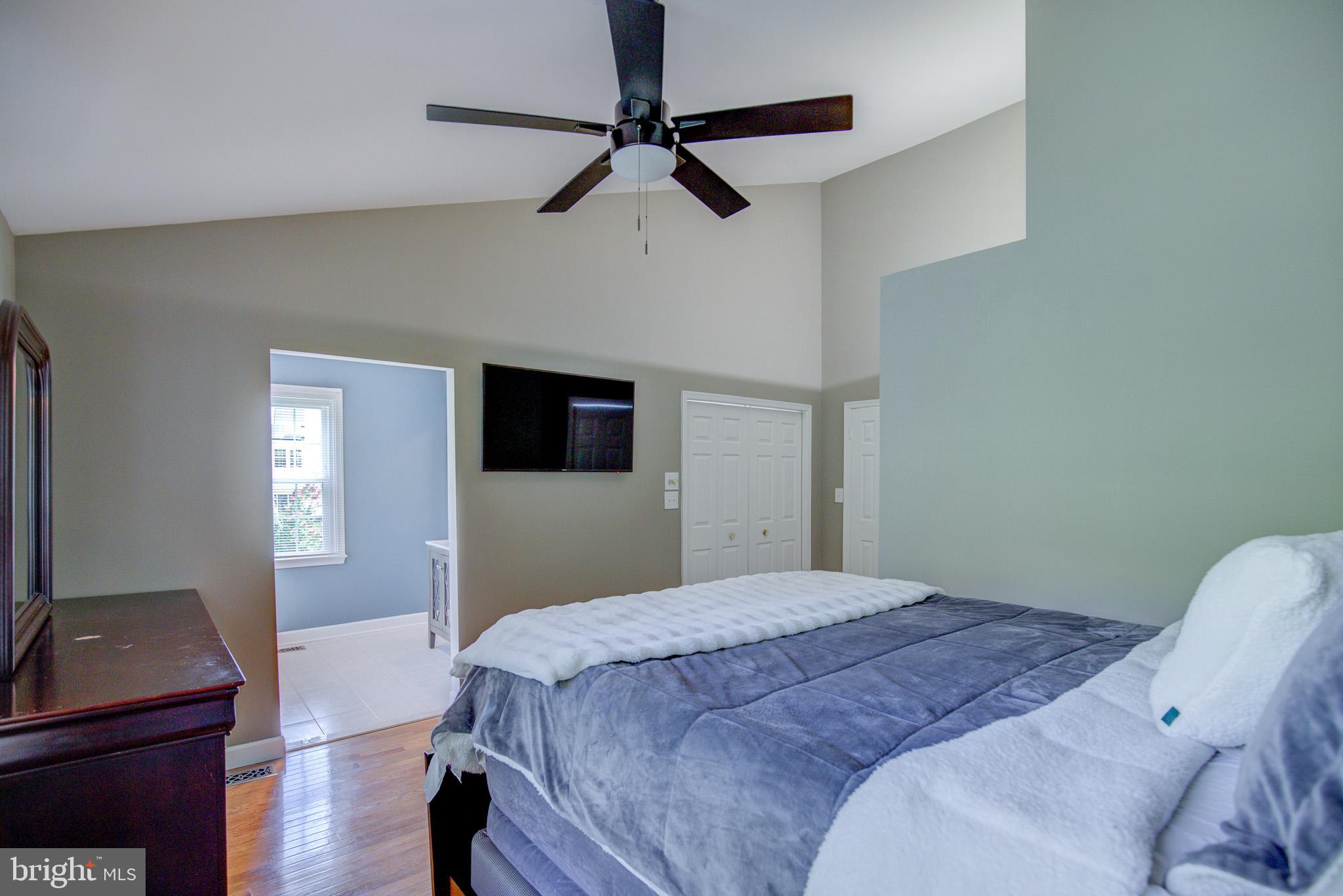 THE REACH - Residential