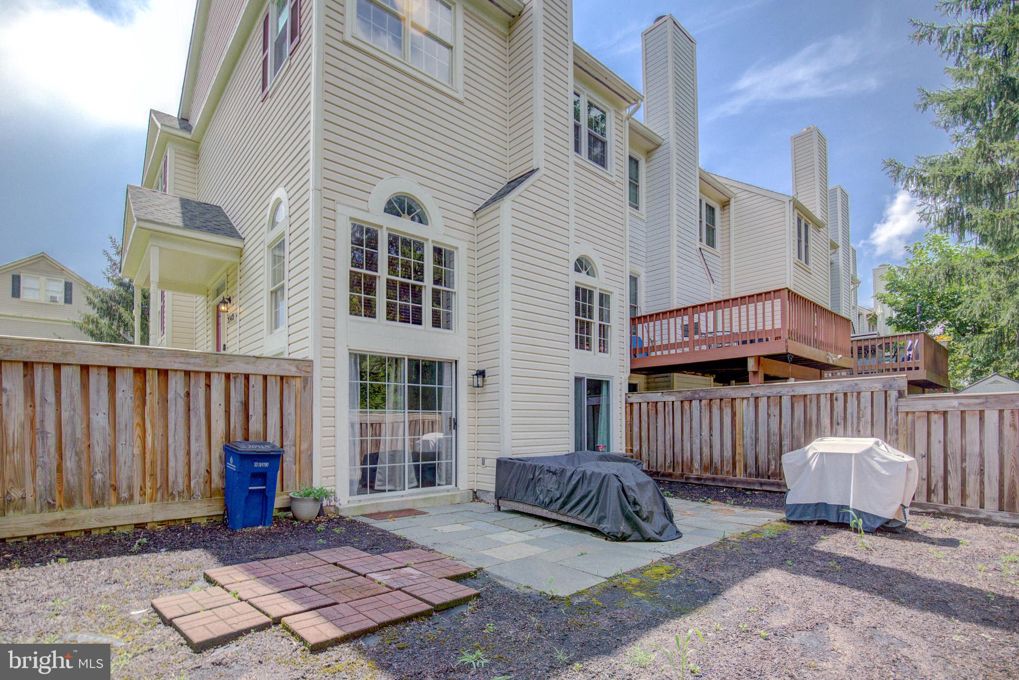 THE REACH - Residential