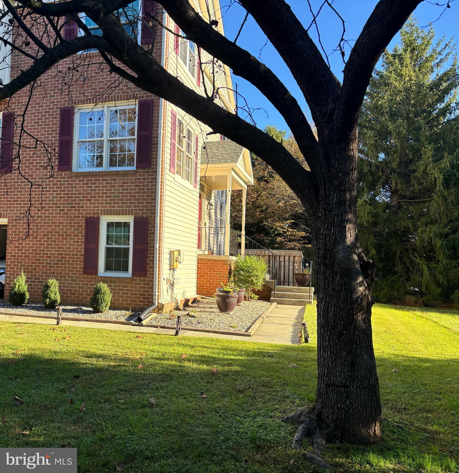 20419 IVYBRIDGE COURT